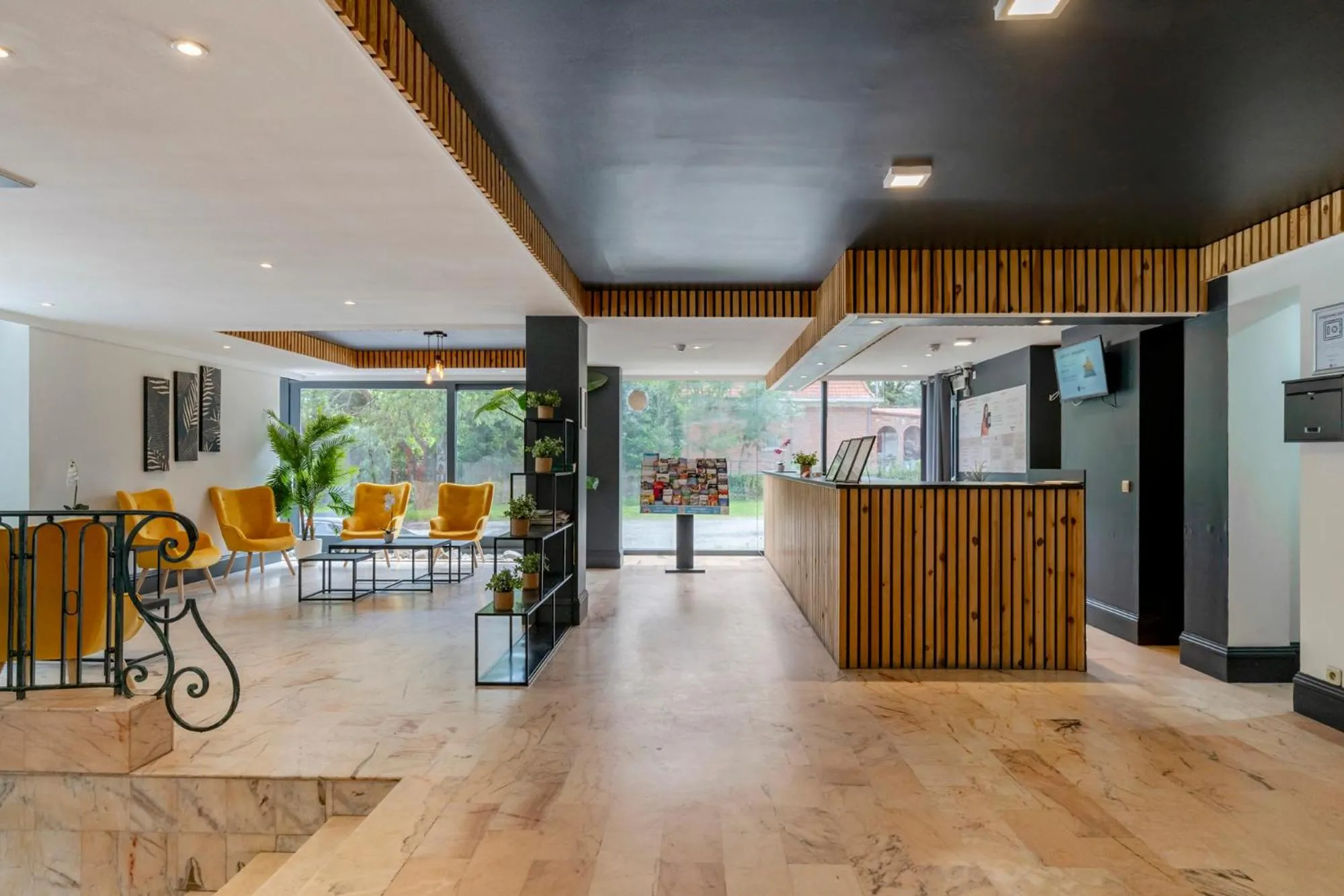 Lobby or reception in Sleep & Go Brussels South