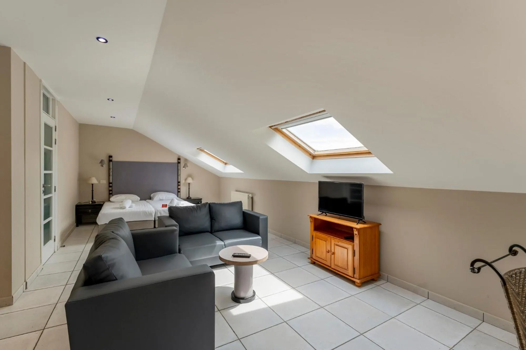 TV and multimedia in Sleep & Go Brussels South