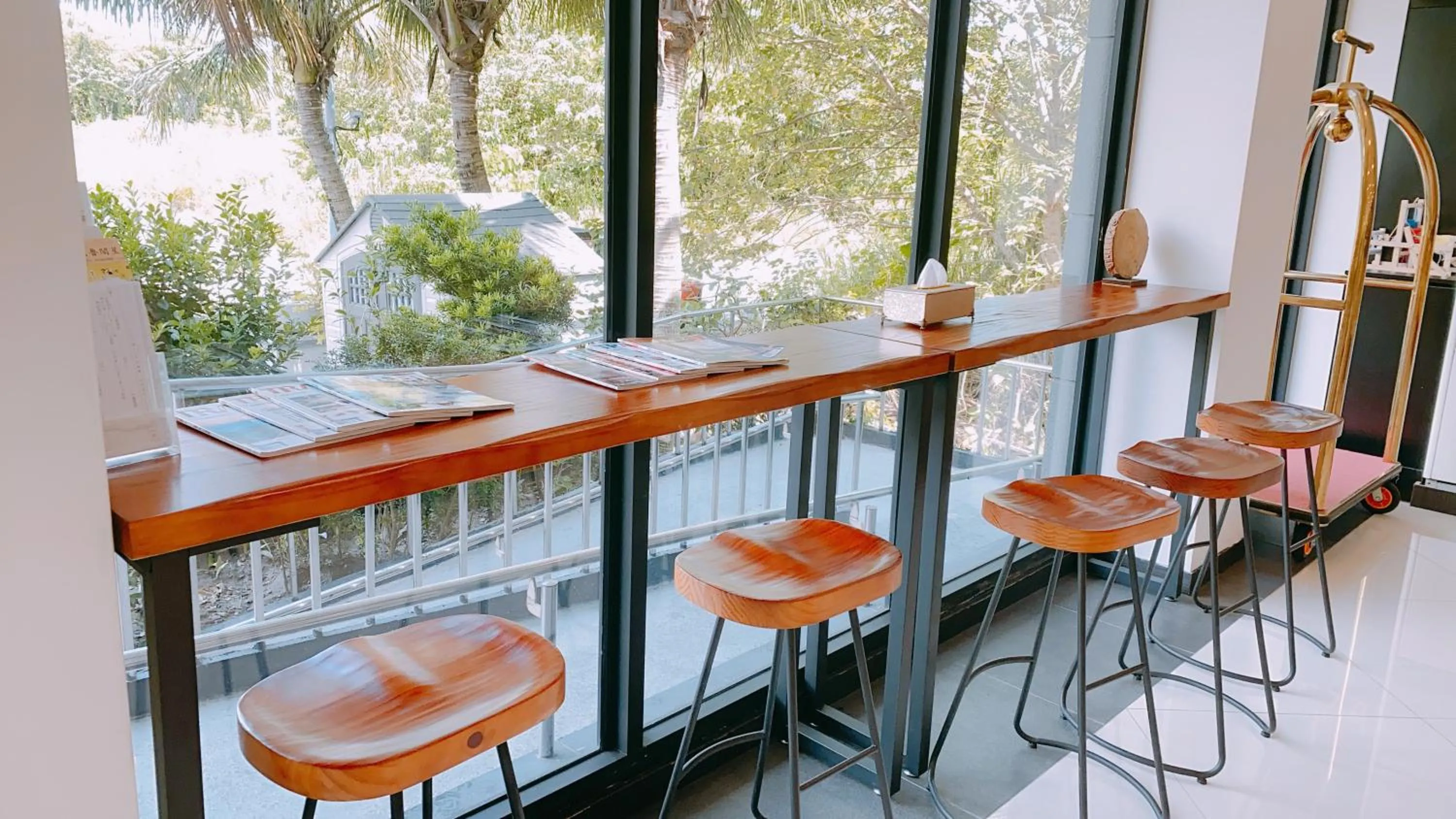 Living room, Restaurant/Places to Eat in Starry Inns