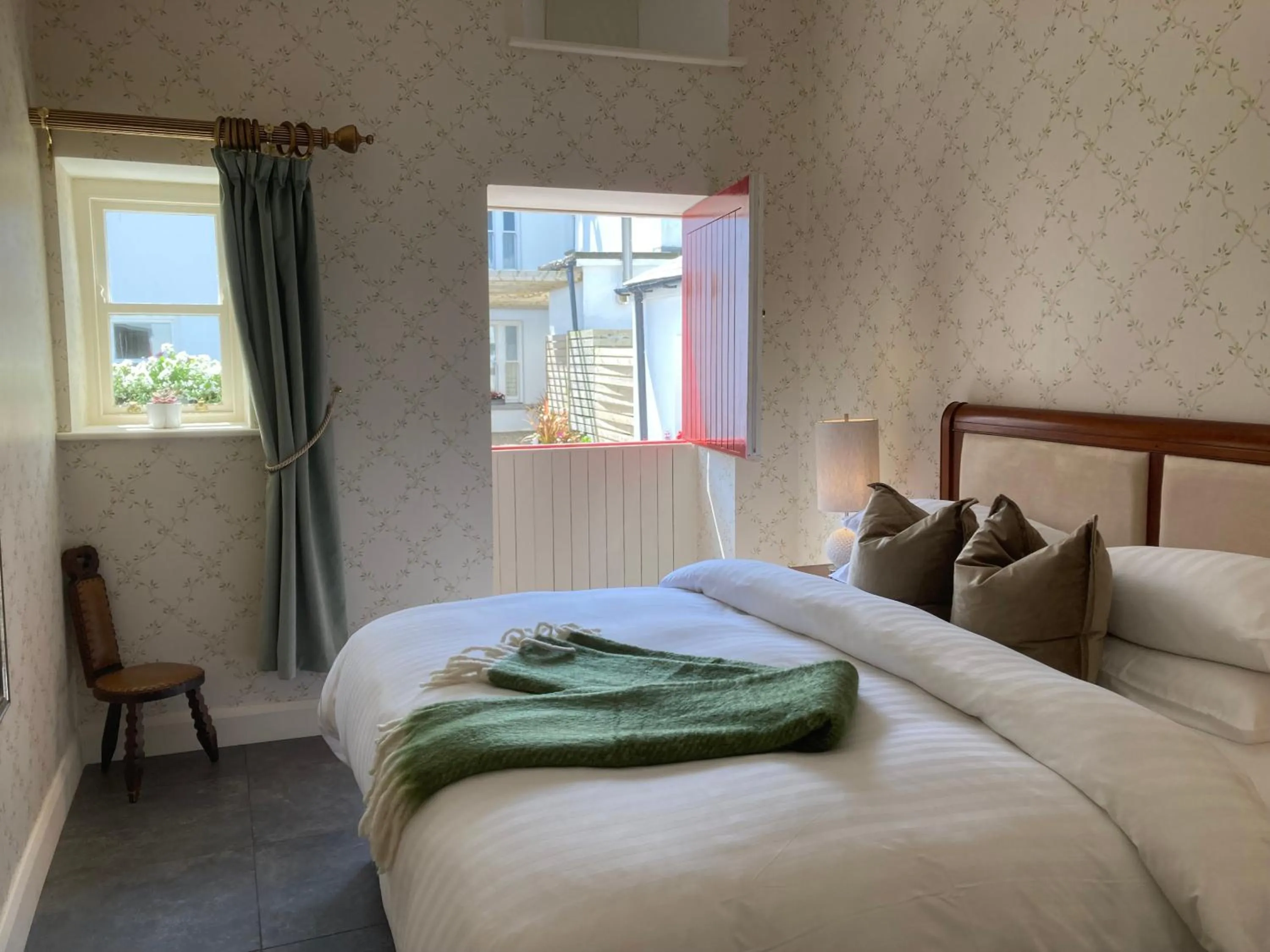 Bedroom, Bed in Armada House