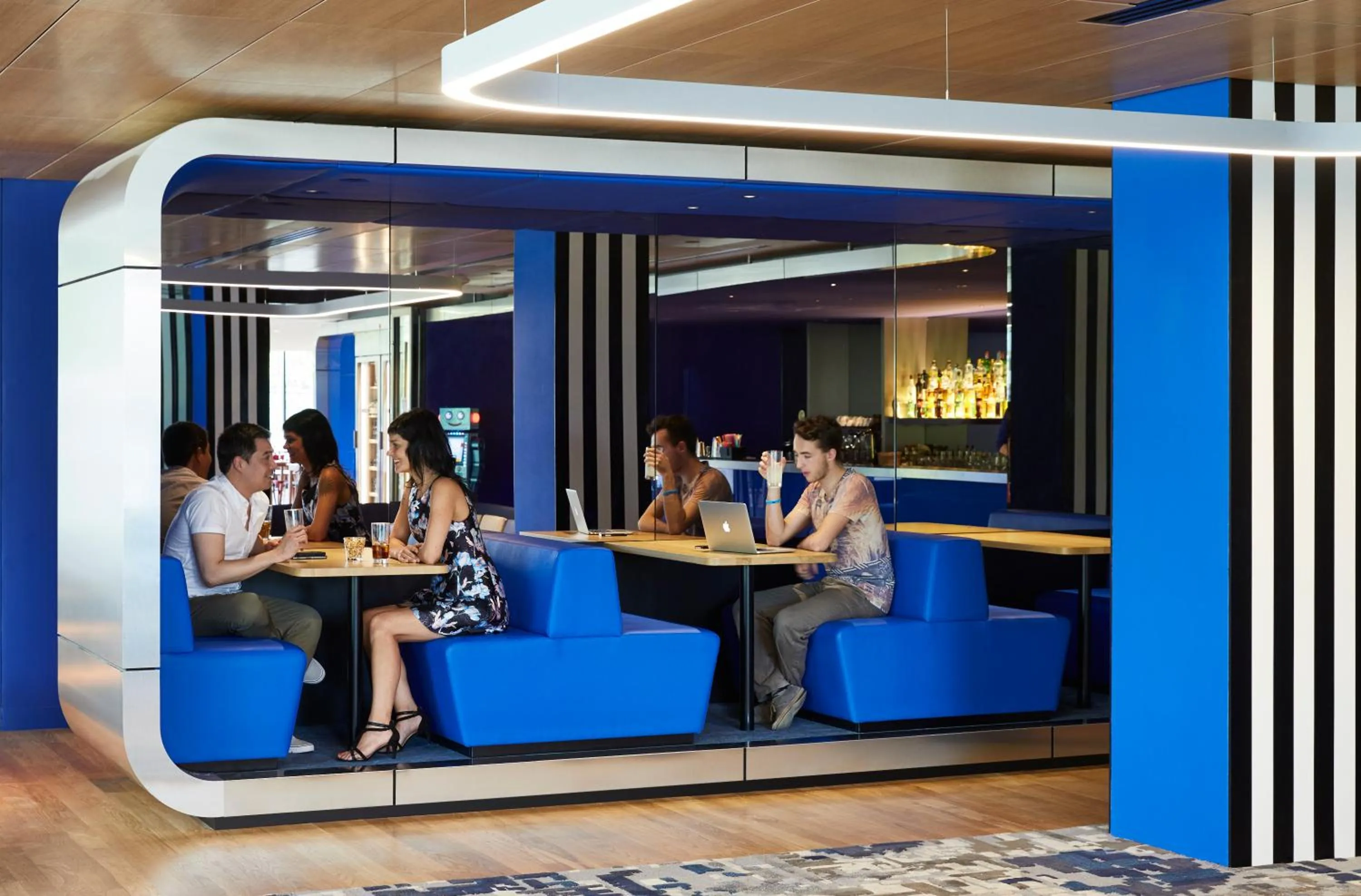 Lobby or reception in YOOMA Urban Lodge Tour Eiffel