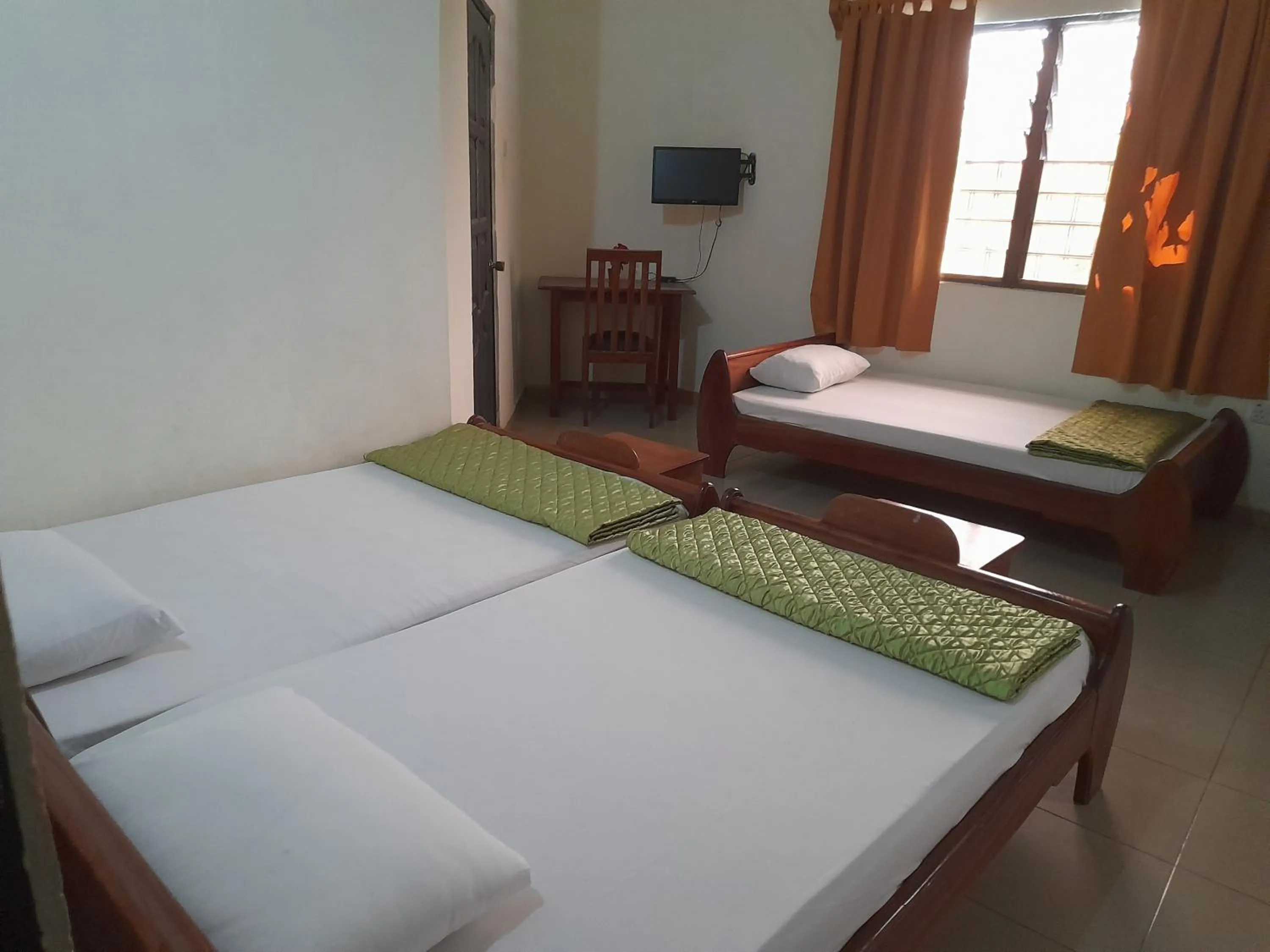 Bed in Paradise Ocean Resort