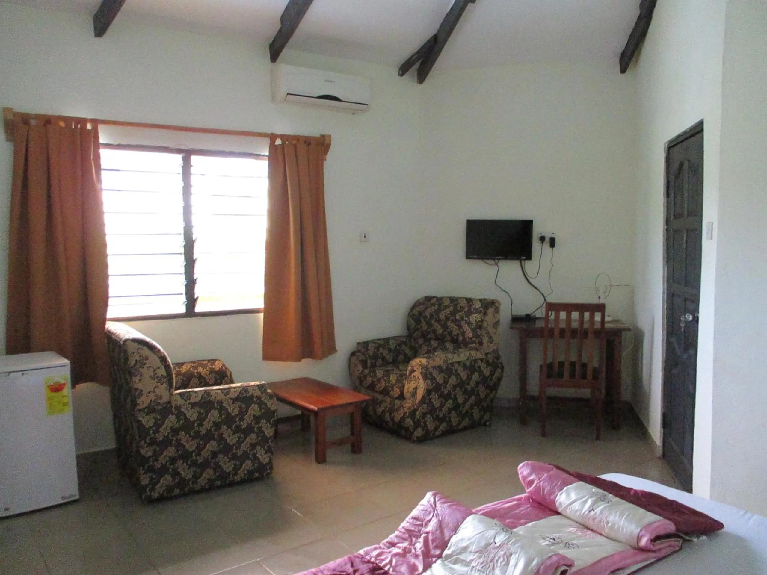 Paradise Ocean Resort