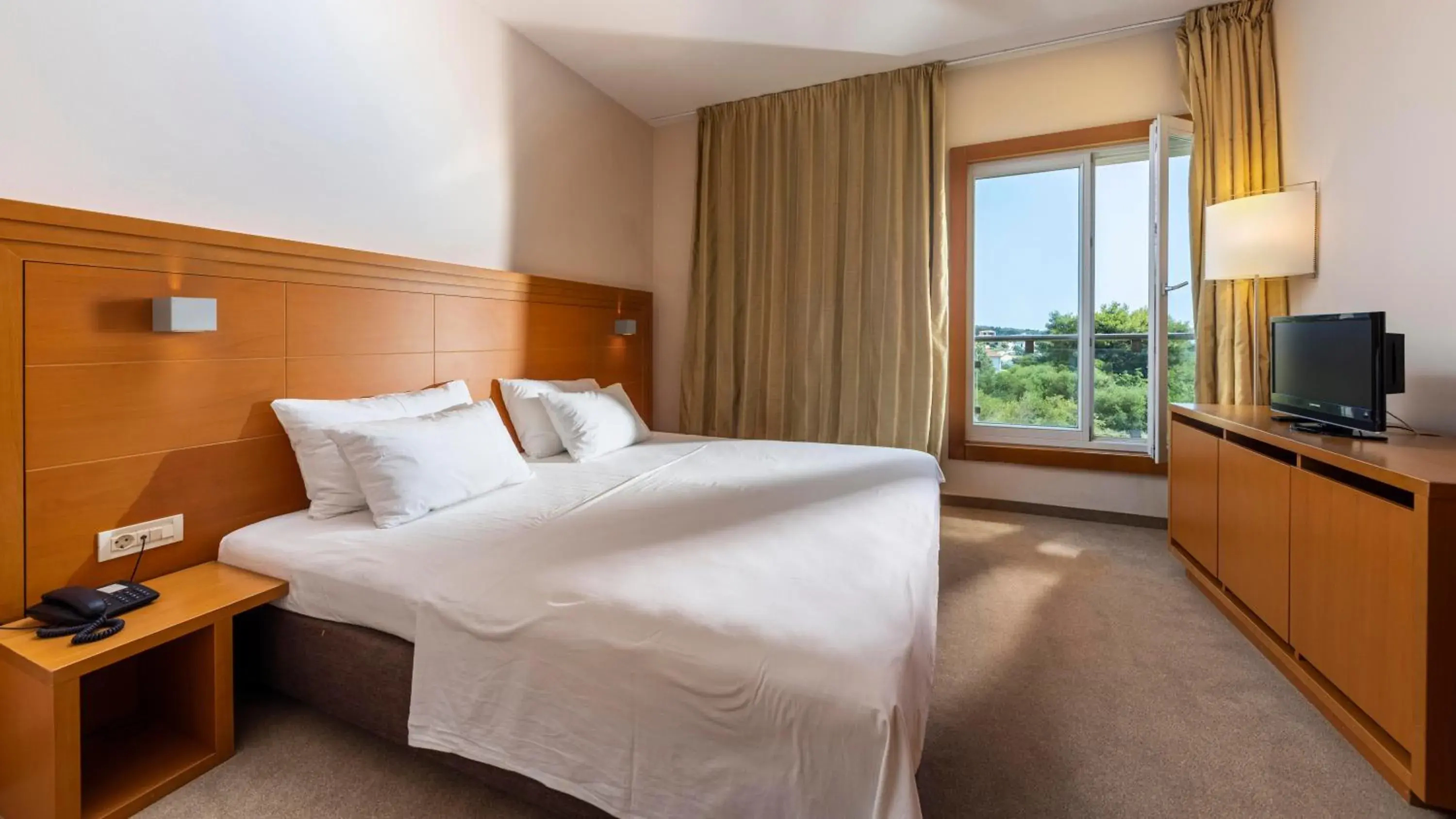 Comfort Family Room with Balcony in Family Hotel La Luna - All inclusive Comfort Family Room with Balcony in Family Hotel La Luna - All inclusive