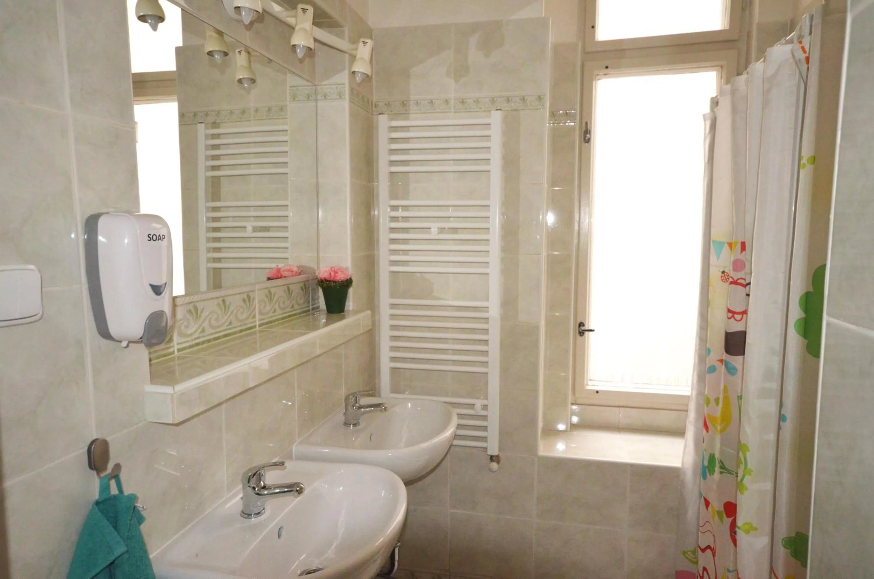 Shower in Travel&Joy backpackers