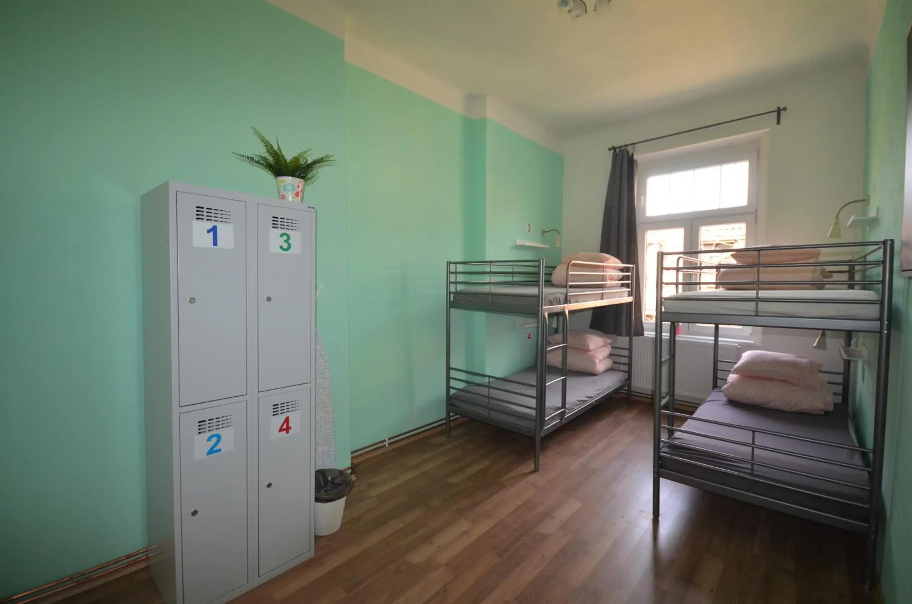 Bed in 4-Bed Mixed Dormitory Room in Travel&Joy backpackers Bed in 4-Bed Mixed Dormitory Room in Travel&Joy backpackers