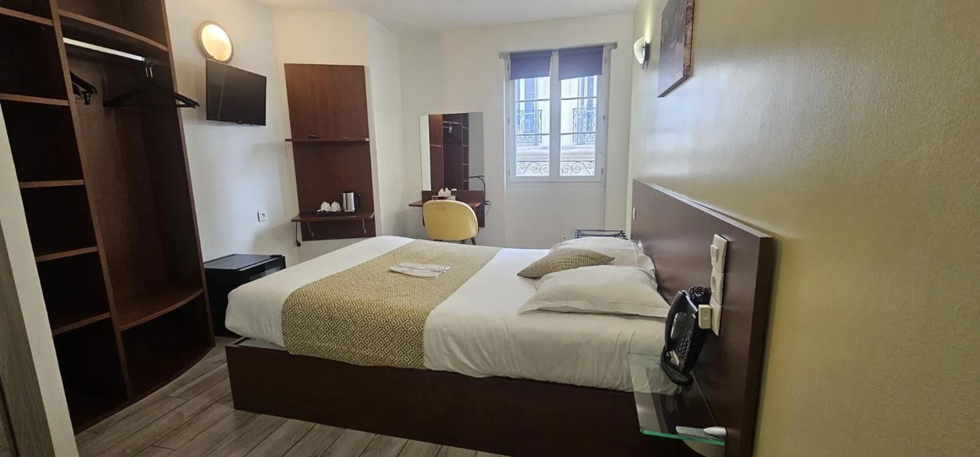 Bed in Massilia hôtel