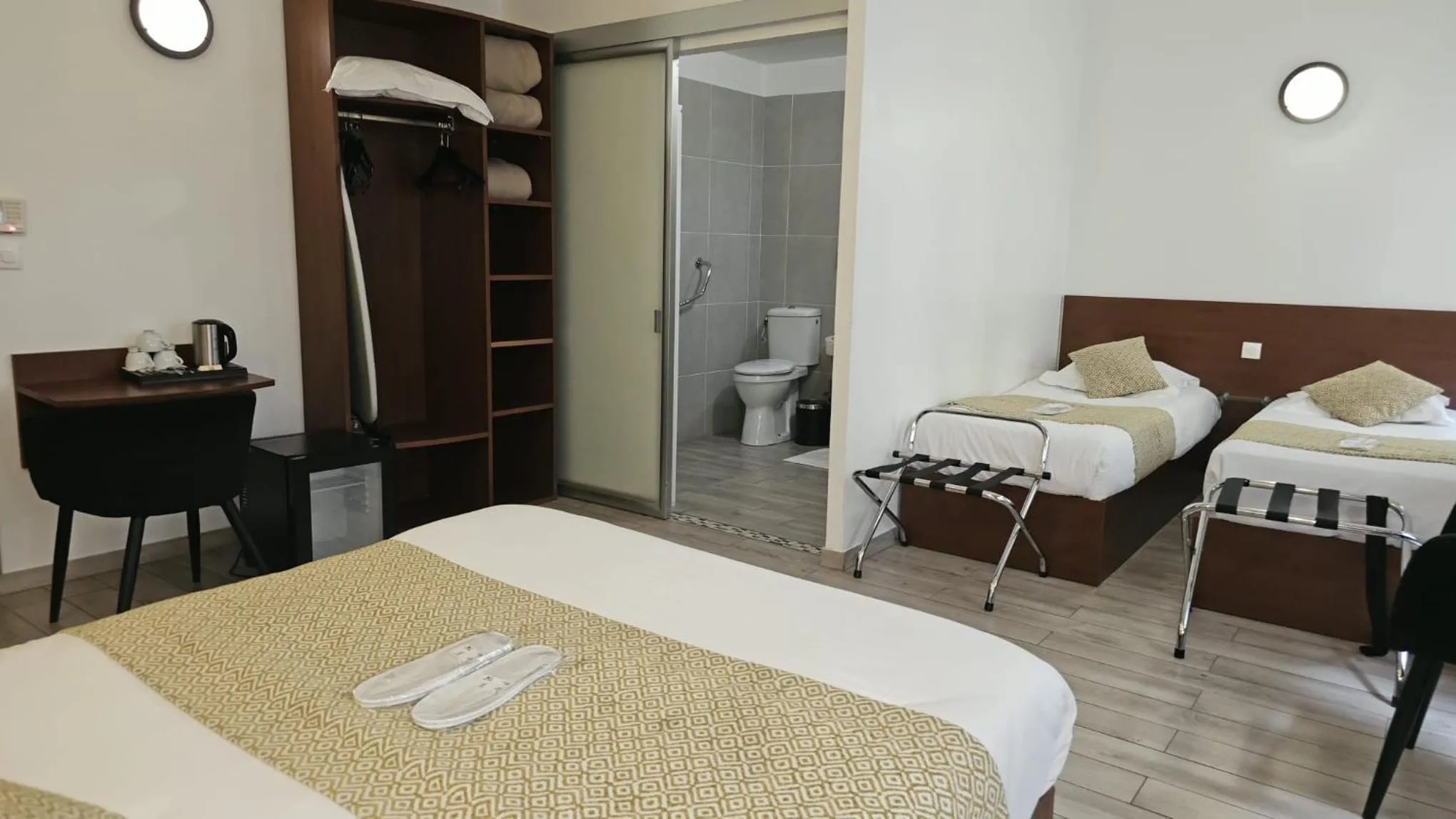 Bed in Massilia hôtel