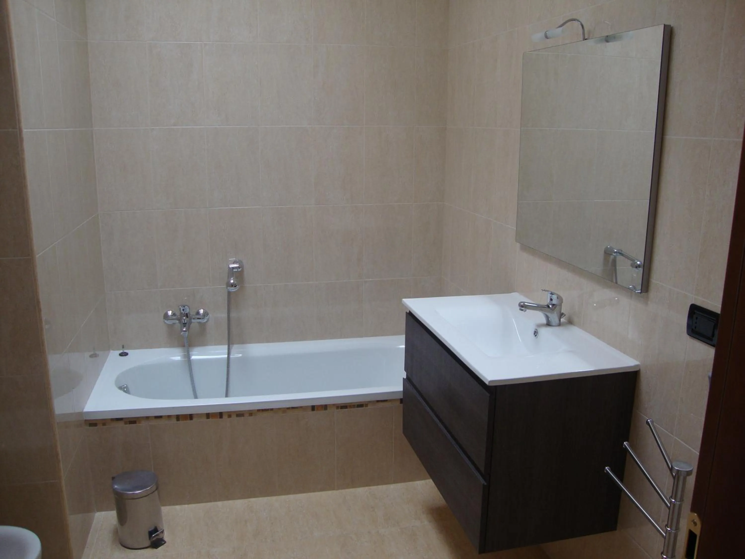 Hot Tub in La Villa Bianca