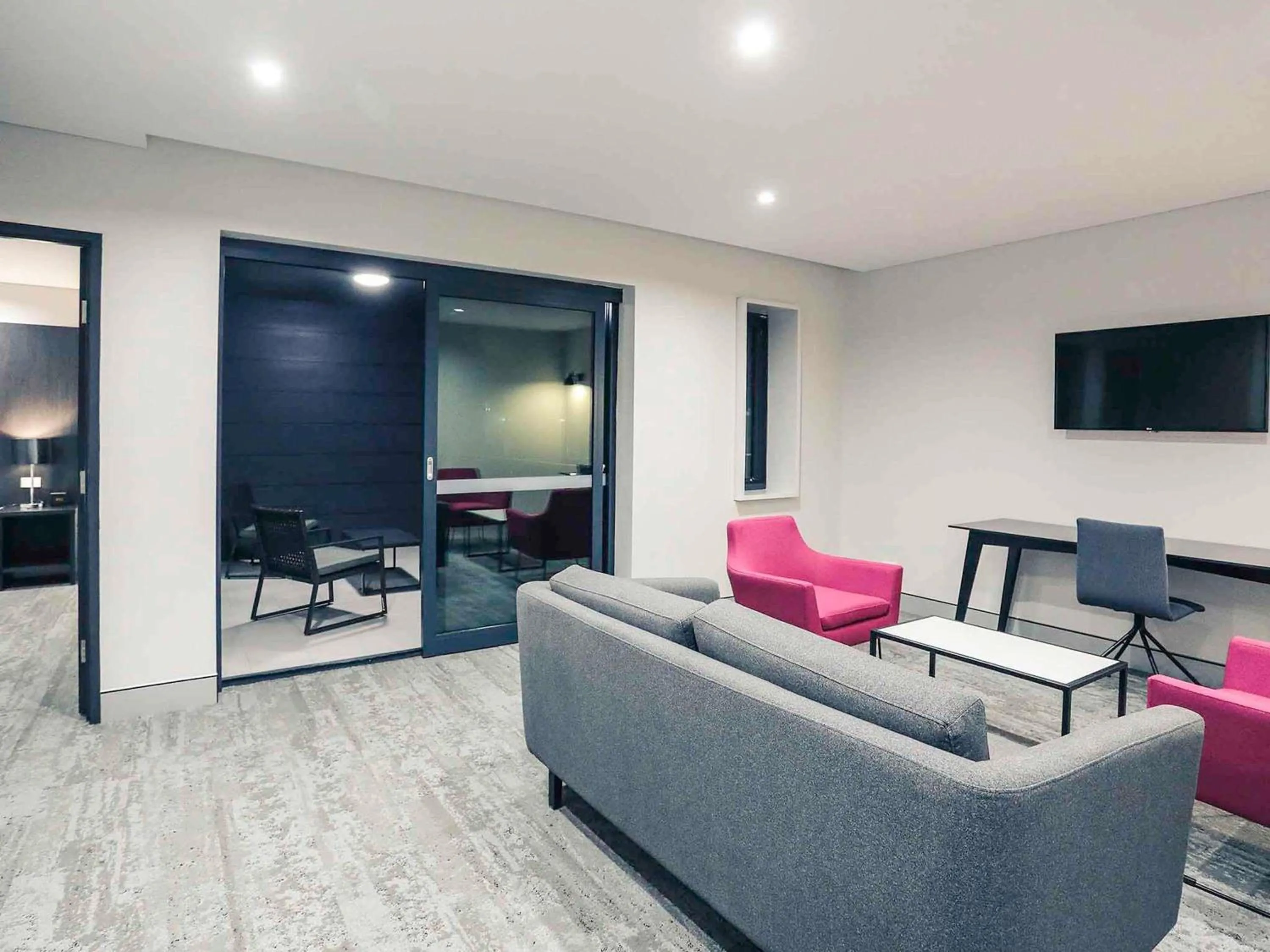 Bedroom in Mercure Tamworth