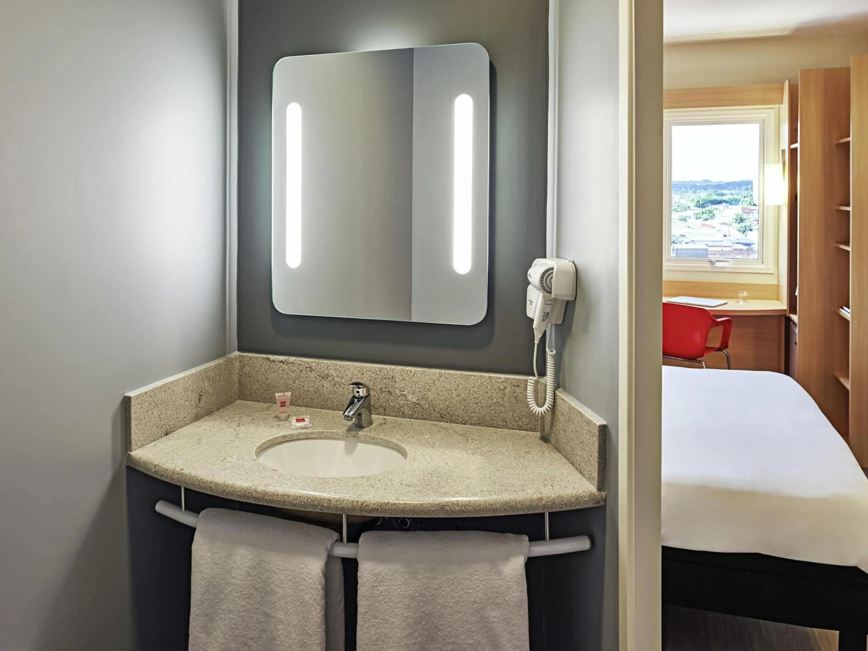 Bedroom, Bed in ibis Rio Branco