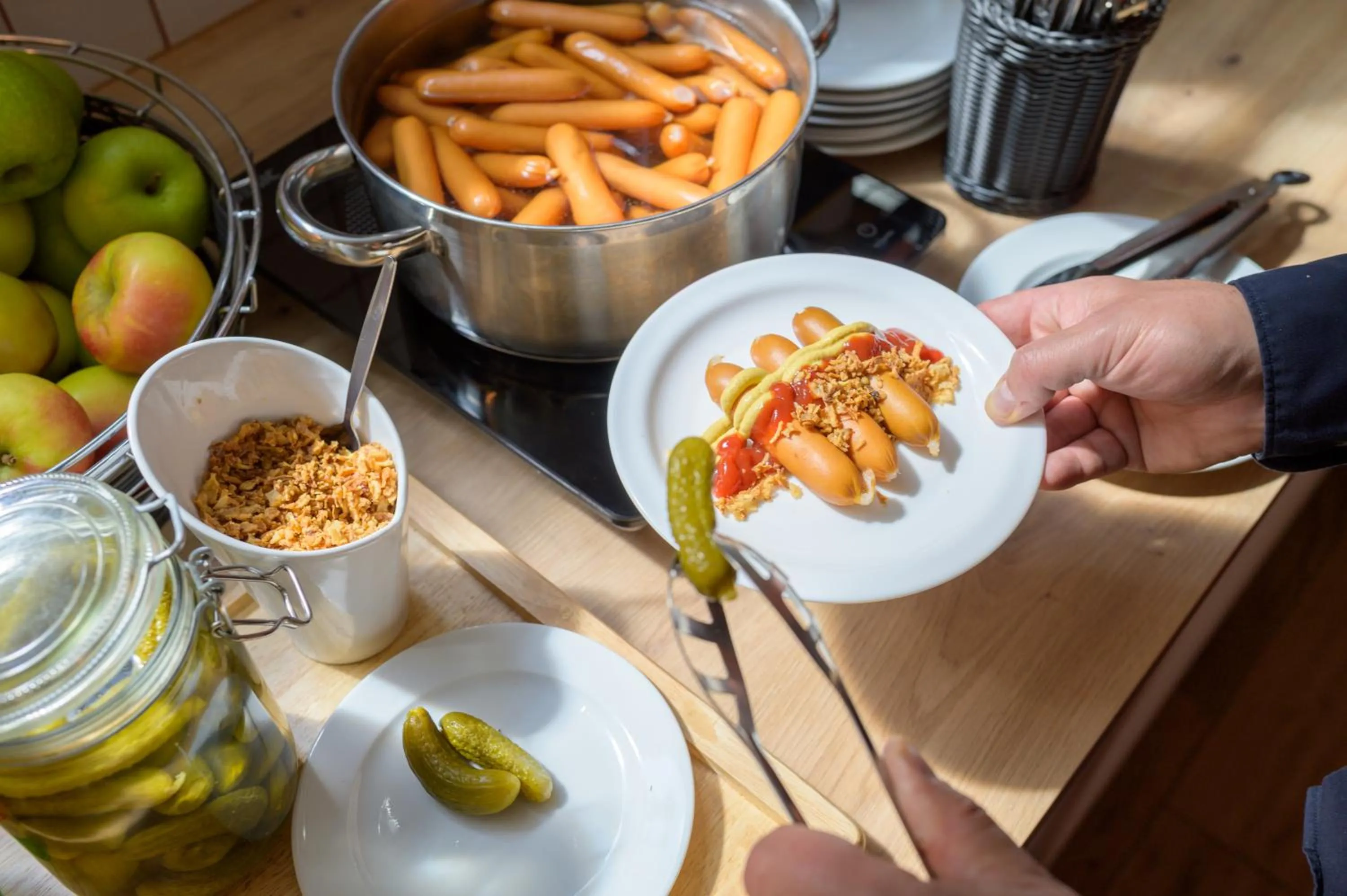 Buffet breakfast in ibis budget Hamburg St Pauli Messe - neu renoviert