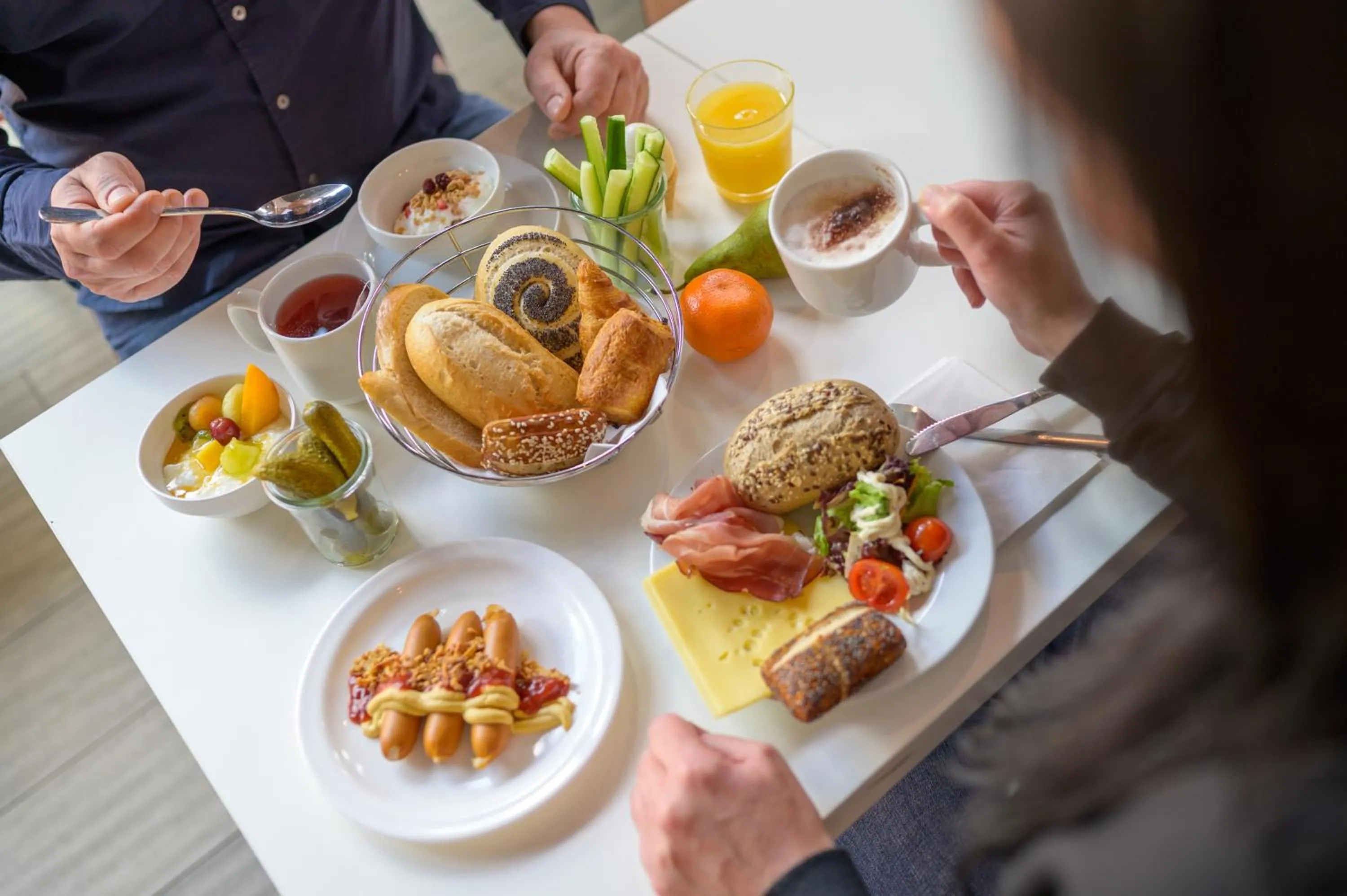 Breakfast in ibis budget Hamburg St Pauli Messe - neu renoviert