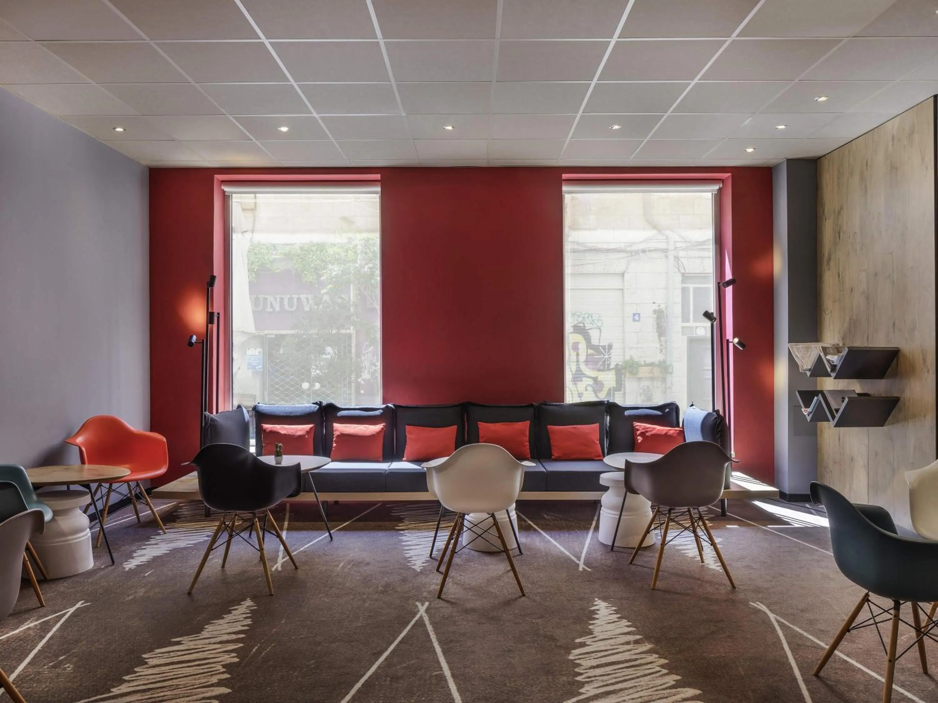 Lounge or bar in ibis Jerusalem city Center - An AccorHotels Brand