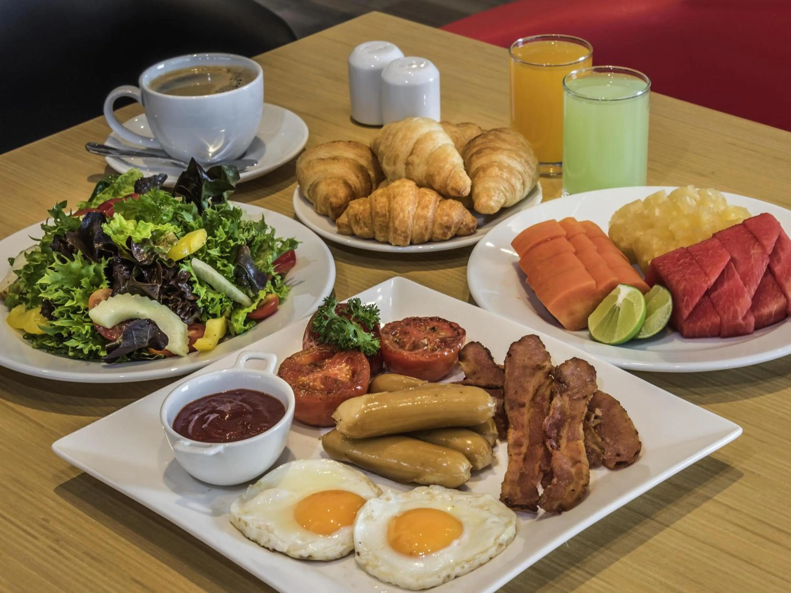 Breakfast in ibis Bangkok IMPACT