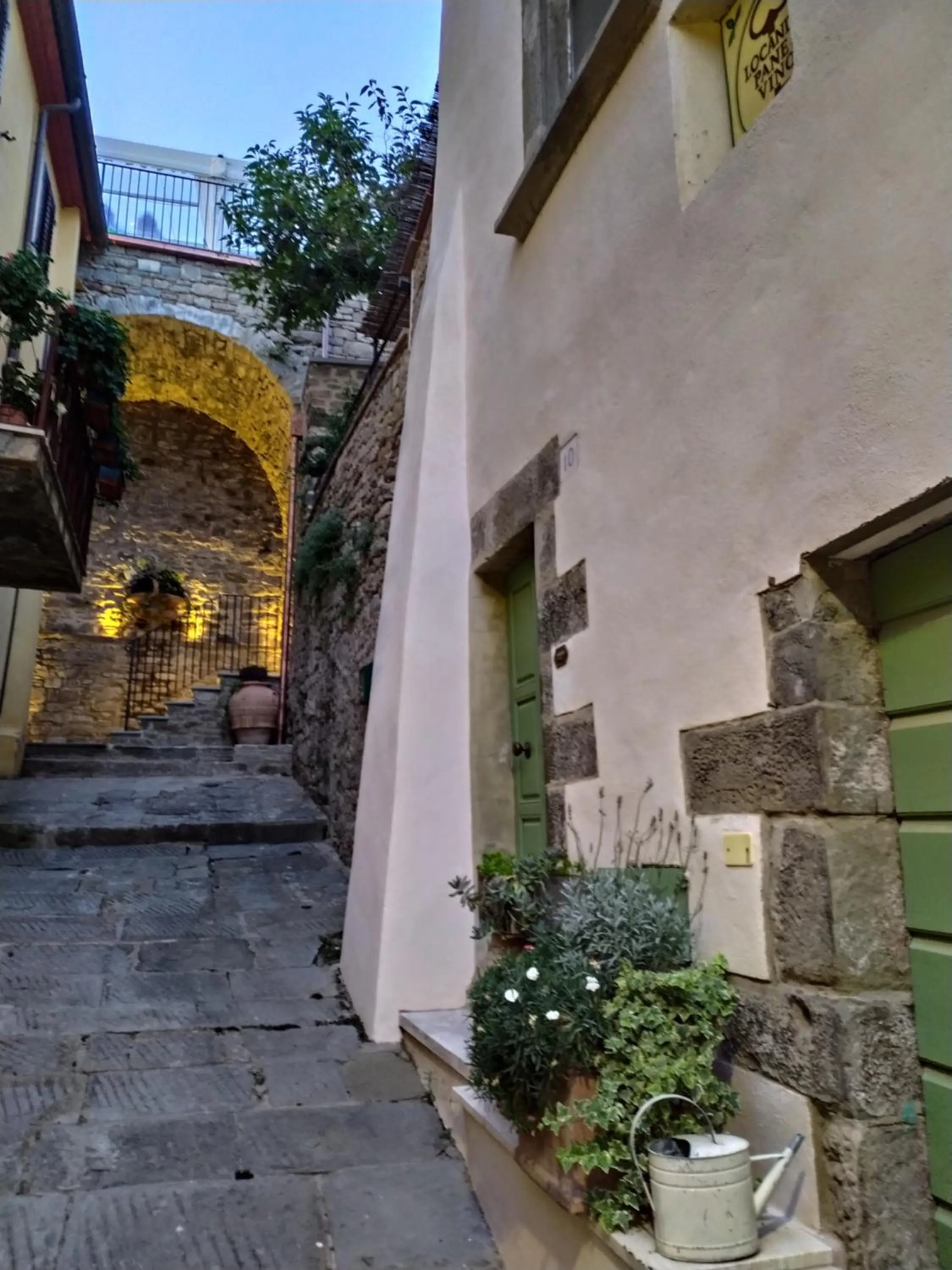 Facade/entrance in Locanda pane e vino