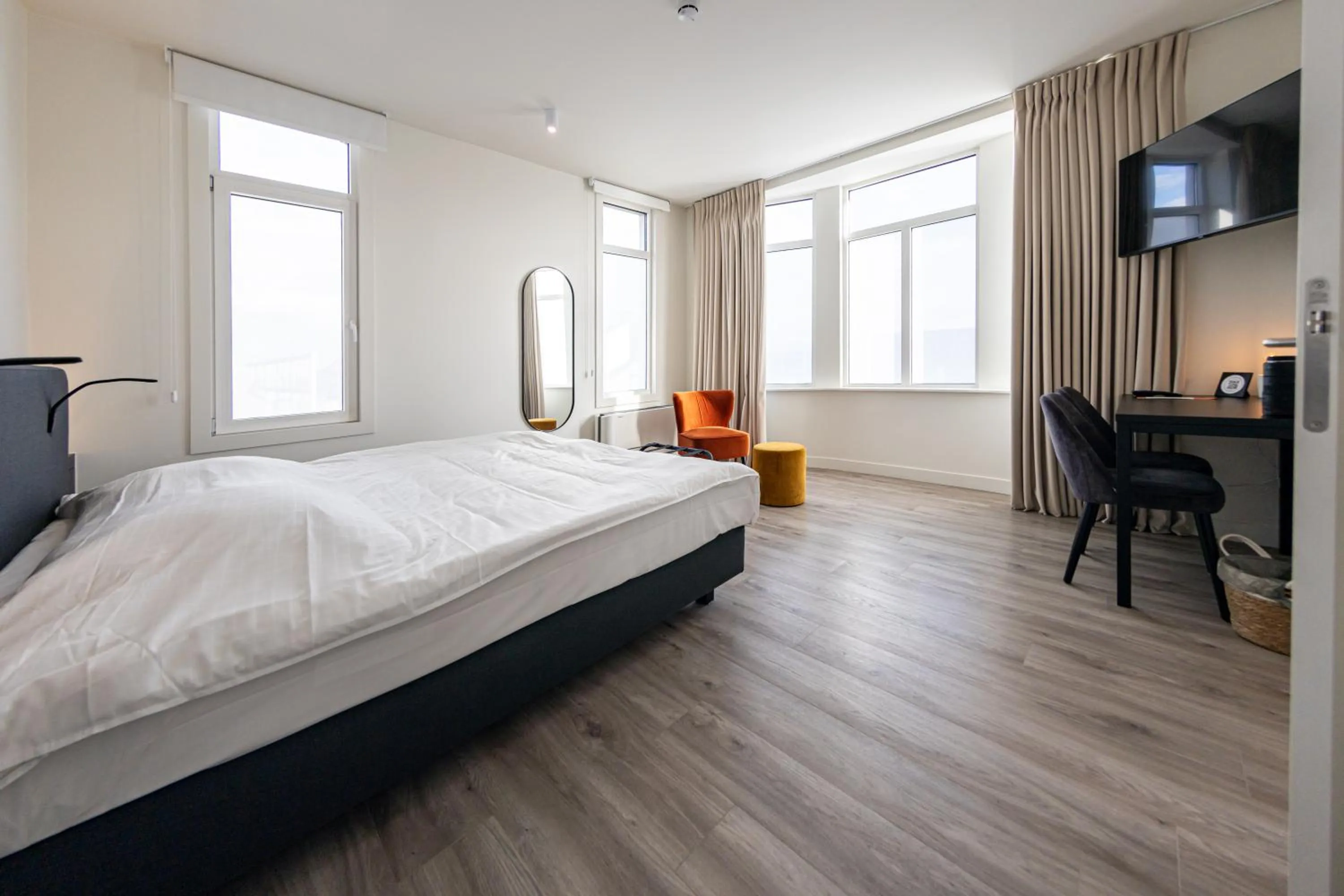 Photo of the whole room, Bed in Hotel Bell-X Kortrijk-Wevelgem