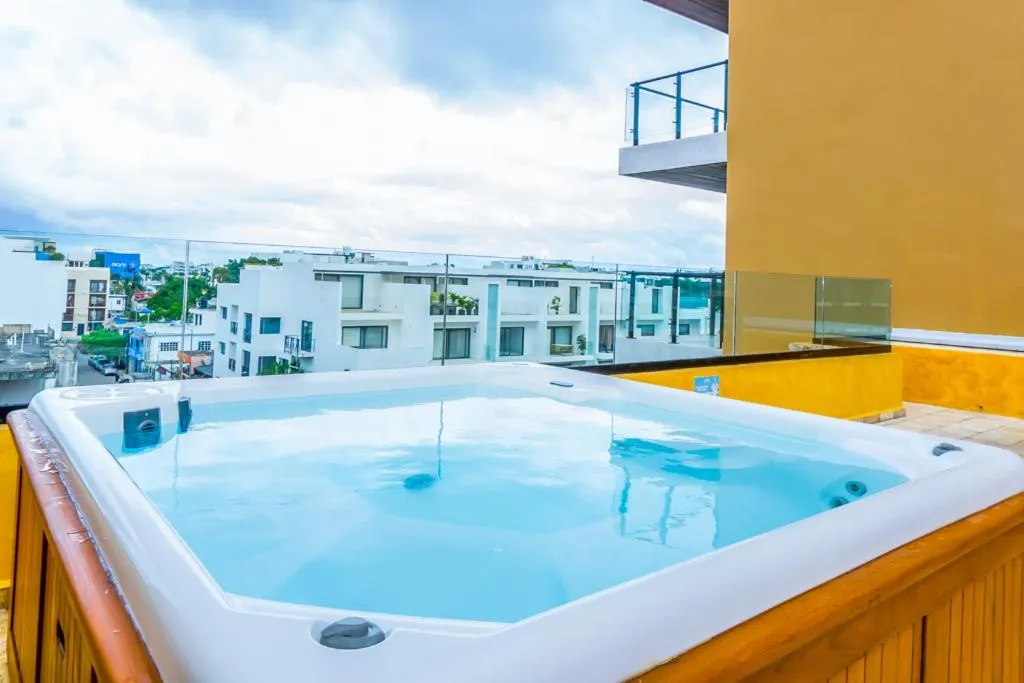 Hot Tub in Lunada Condo by BVR