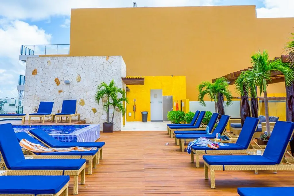 Pool view in Lunada Condo by BVR