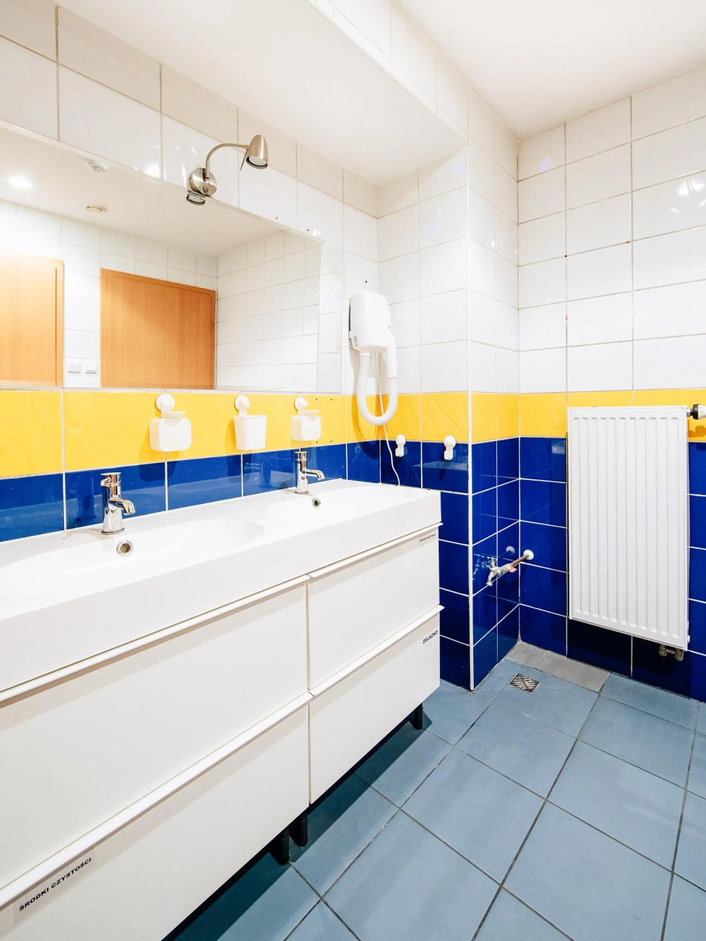 Shower in Good Times House