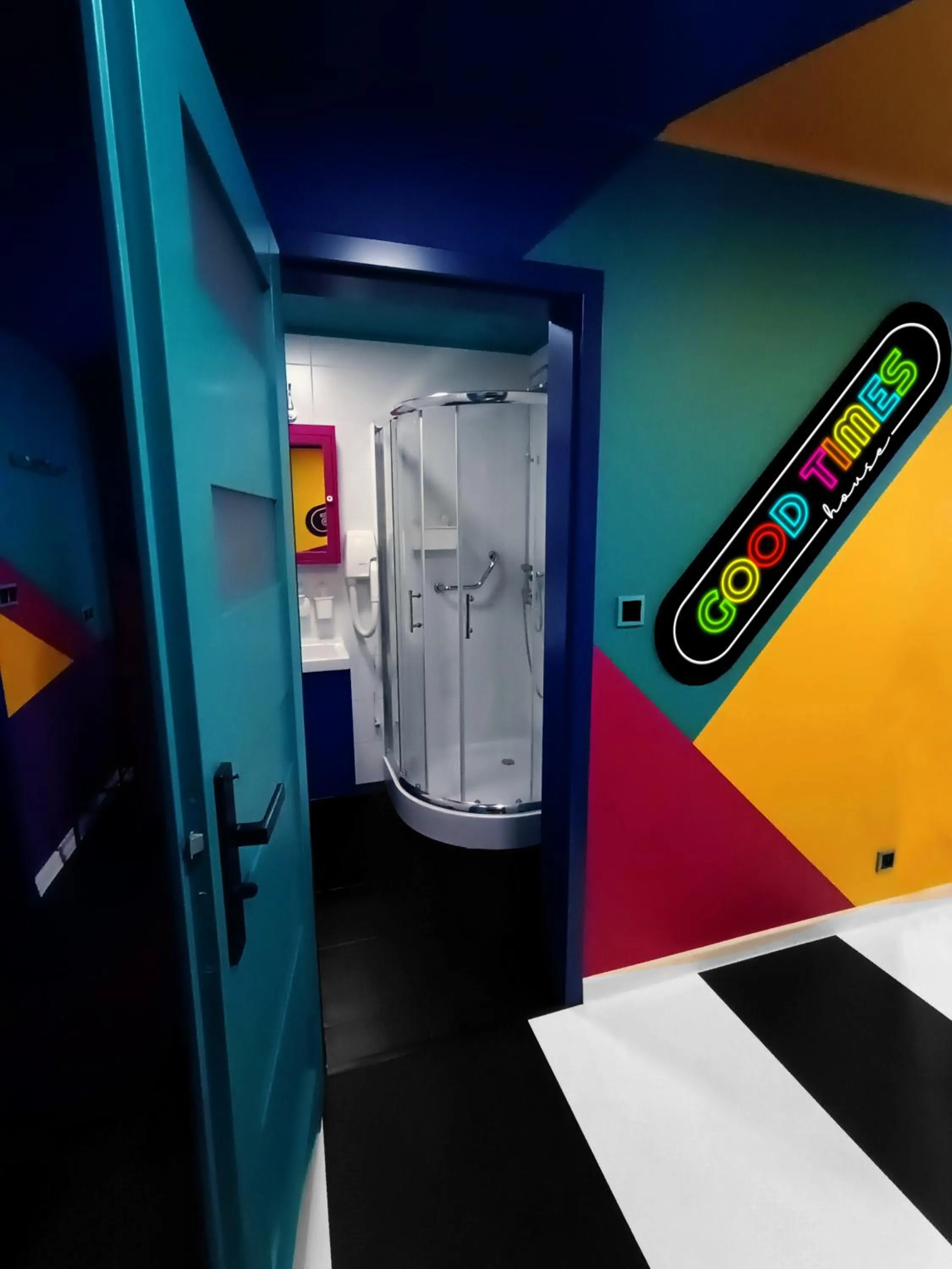 Shower in Good Times House