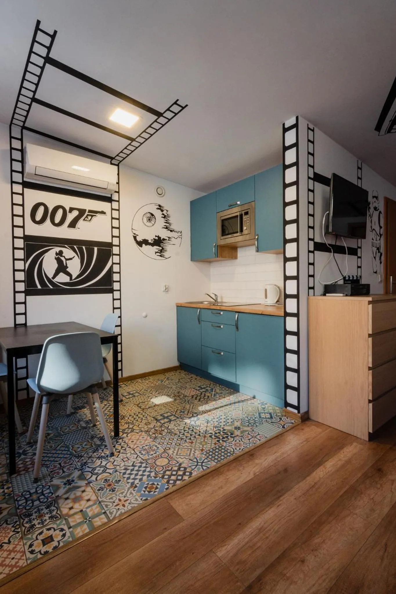 Kitchen or kitchenette in Good Times House