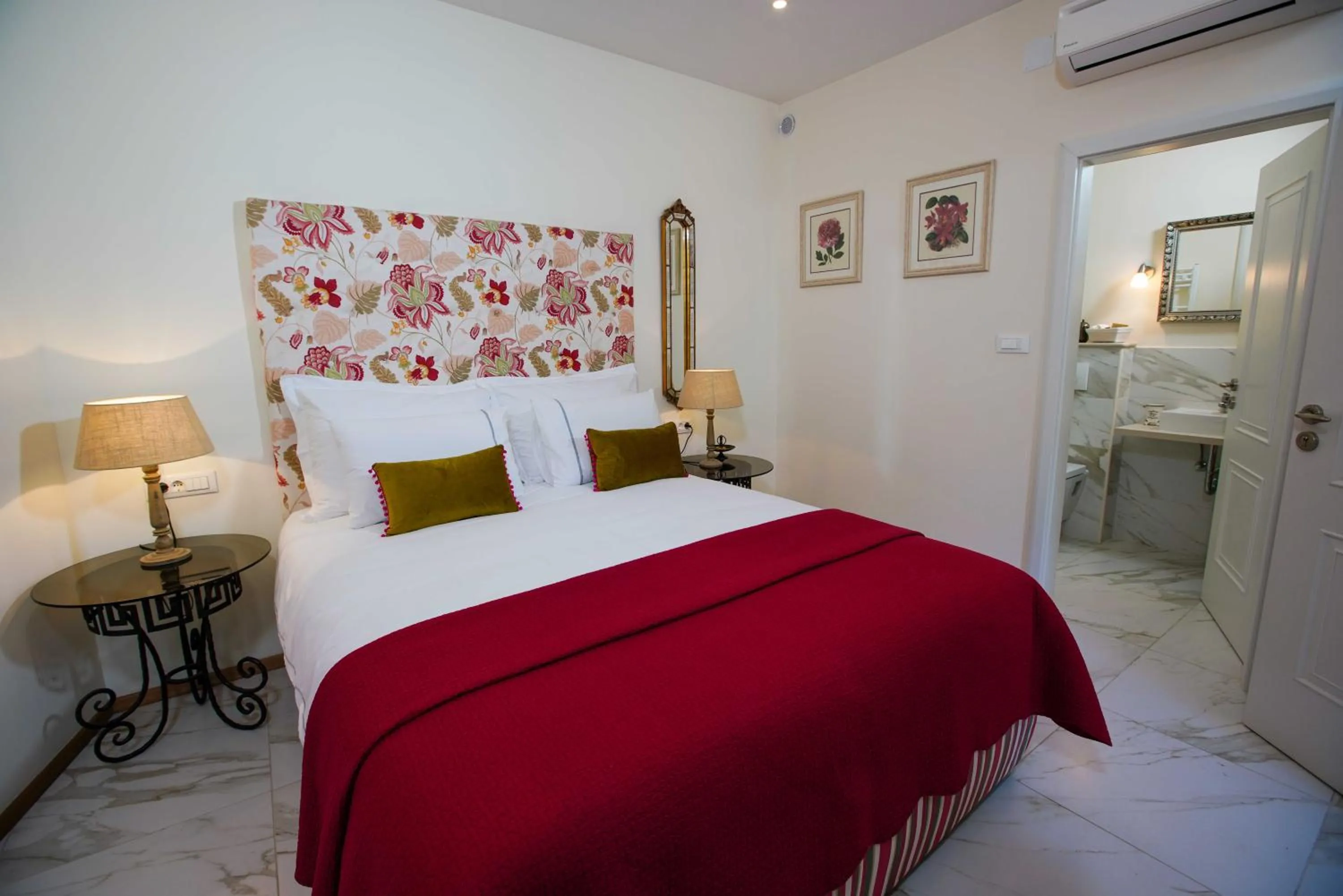 Bed in Boutique Guest Accommodation Zephyrus