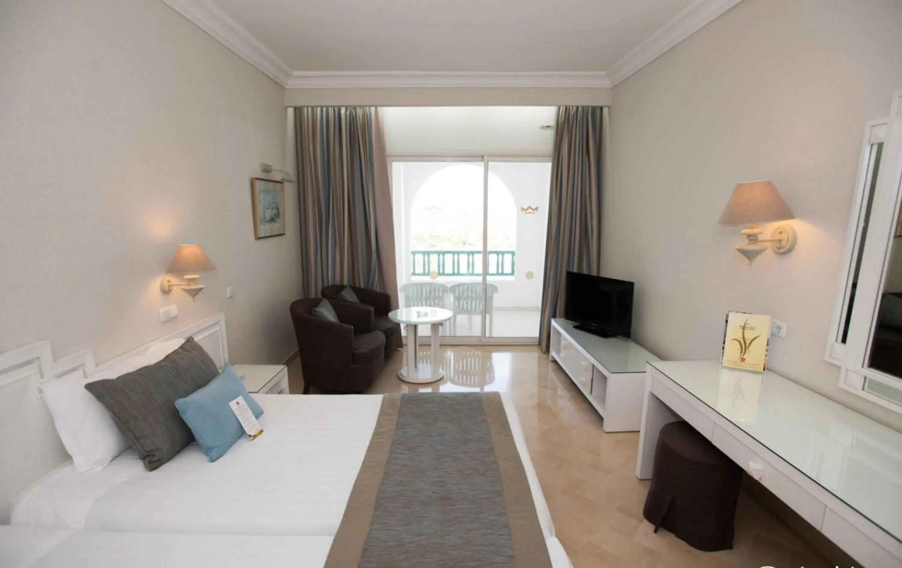 Superior Twin Room in Royal Garden Palace - Families and Couples Superior Twin Room in Royal Garden Palace - Families and Couples