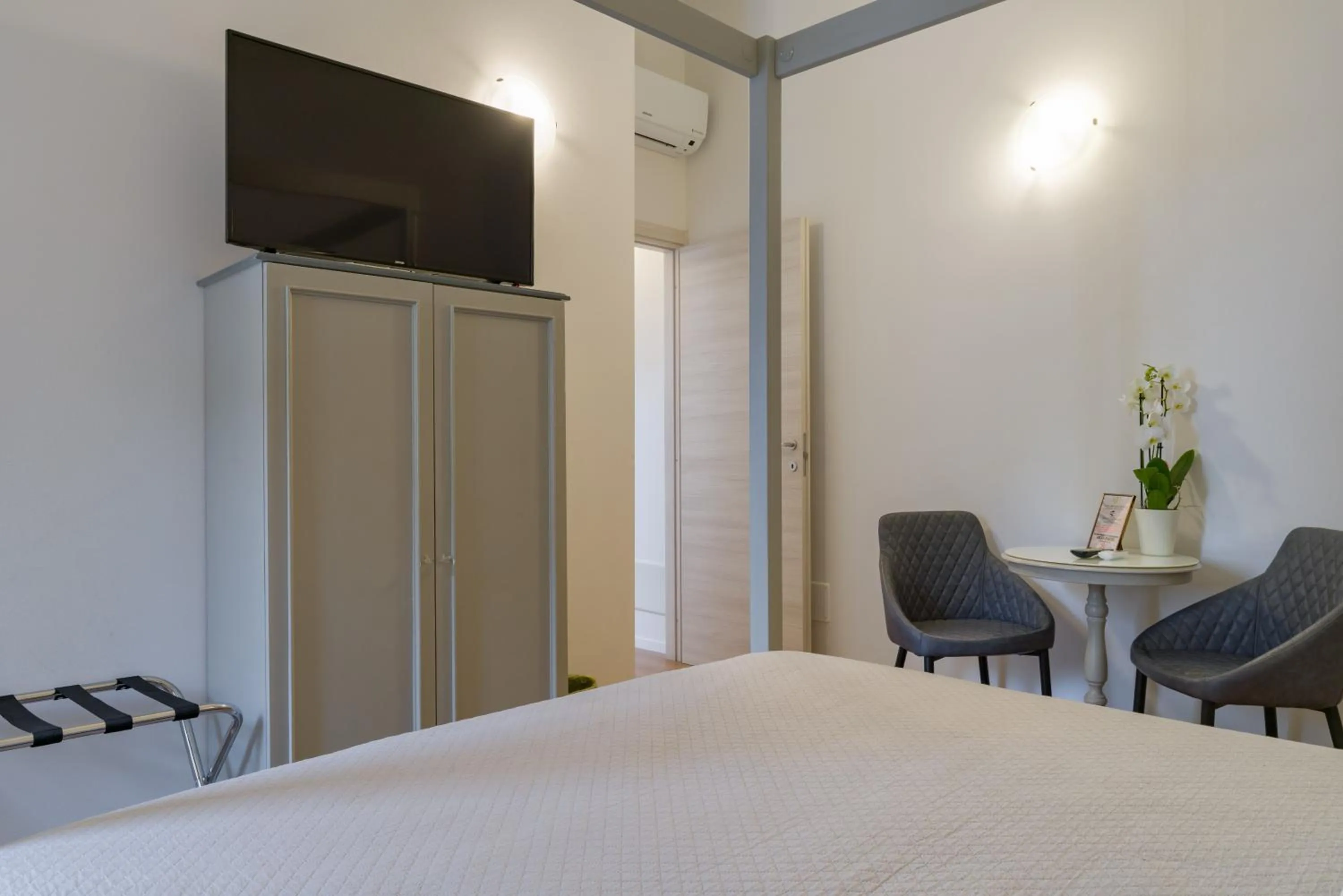 TV and multimedia, Bed in Giardino Giusti House & Court