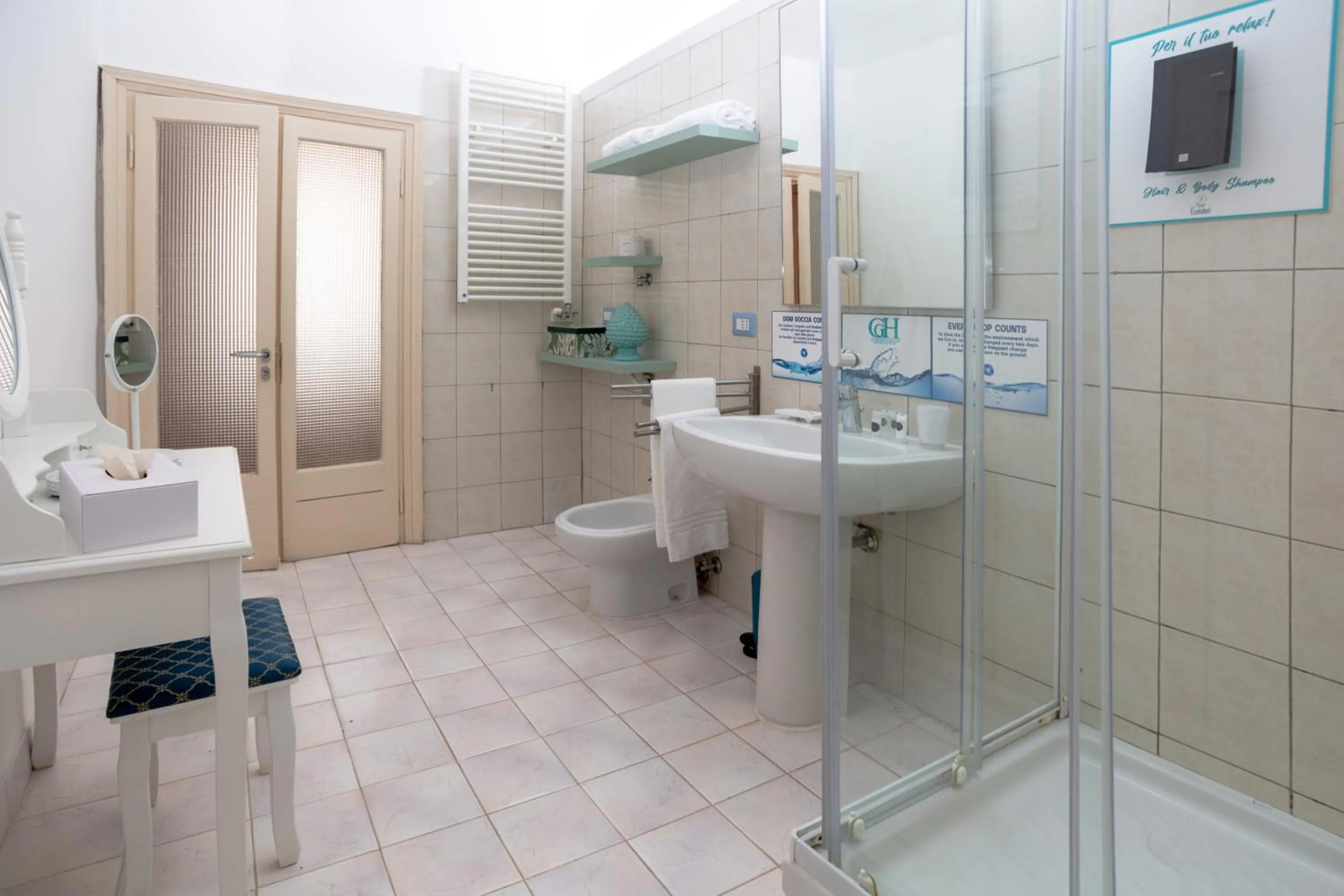 Bathroom in Giardino Giusti House & Court