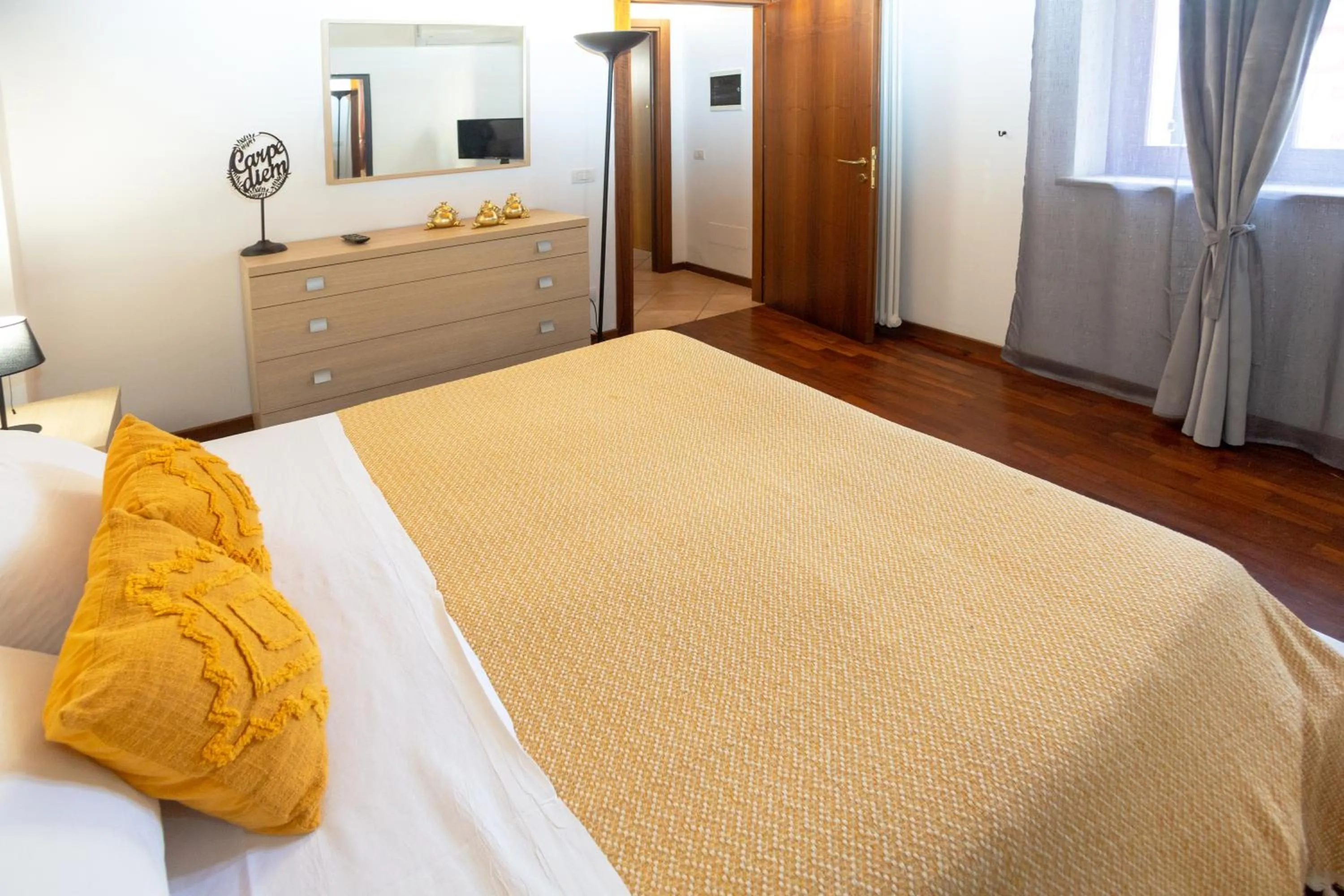 Photo of the whole room, Bed in Giardino Giusti House & Court