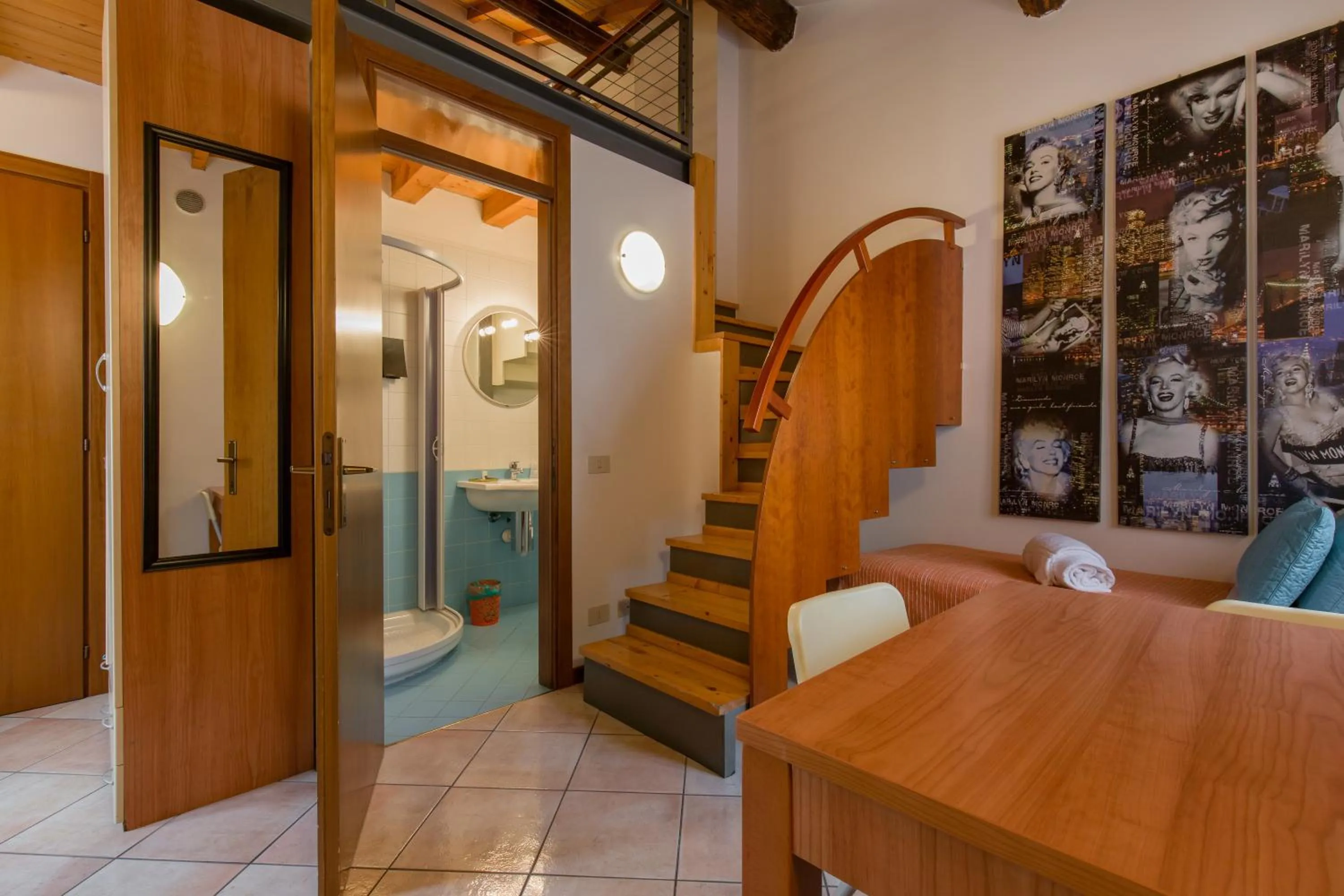 Shower in Giardino Giusti House & Court