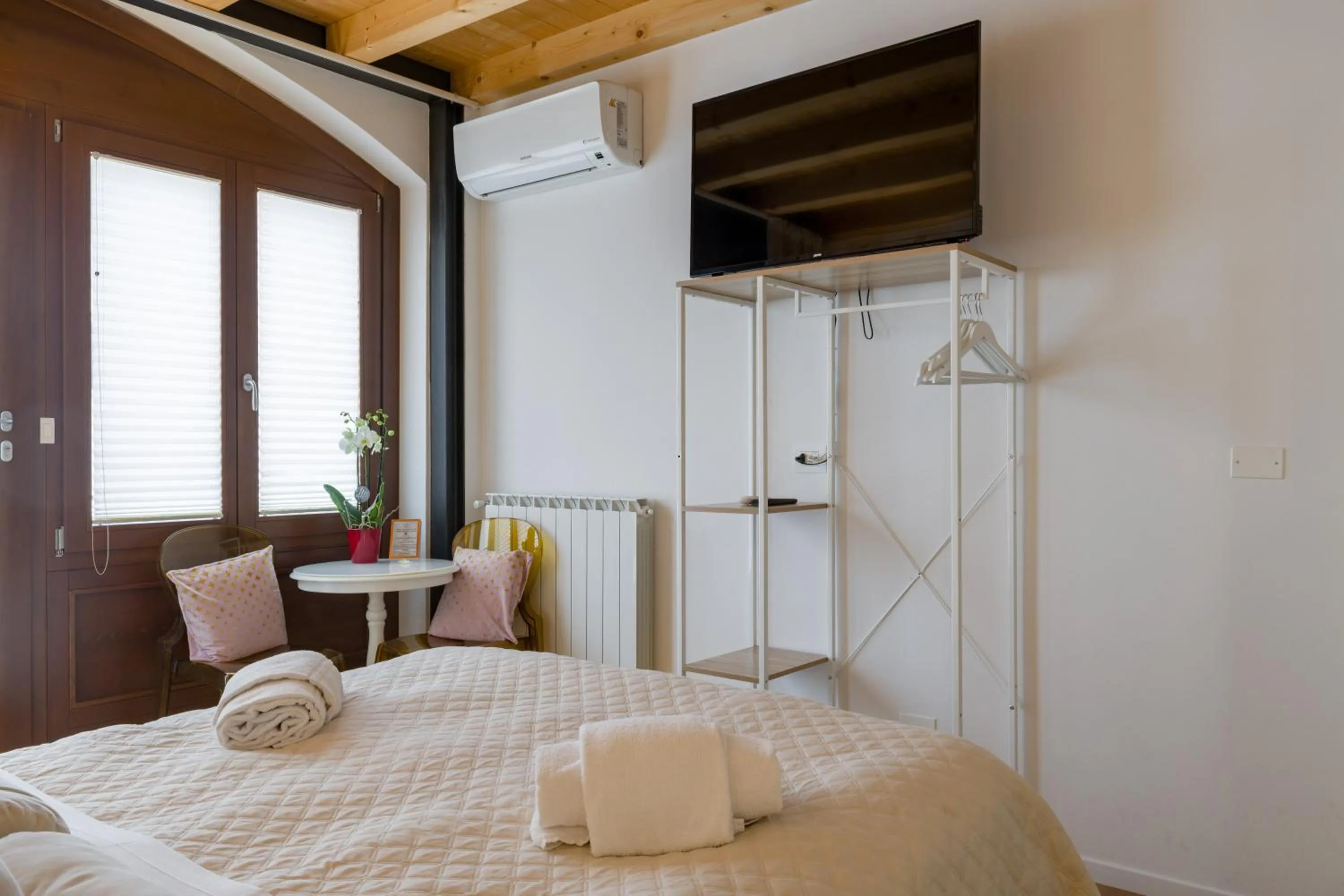 Breakfast, Bed in Giardino Giusti House & Court