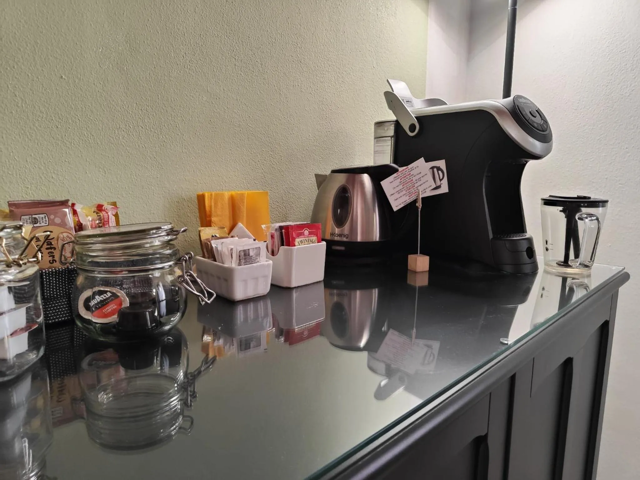 Breakfast in Giardino Giusti House & Court