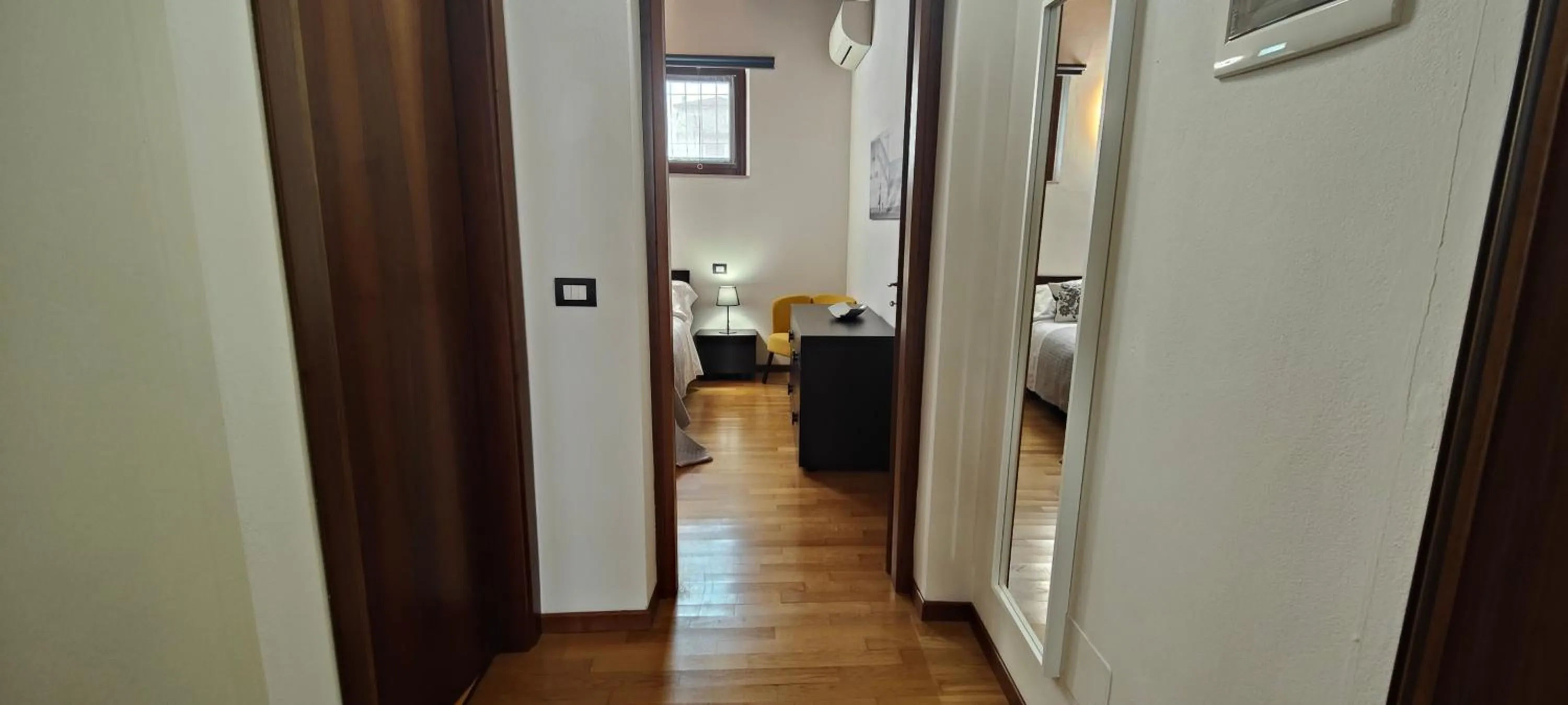 Photo of the whole room, Bed in Giardino Giusti House & Court