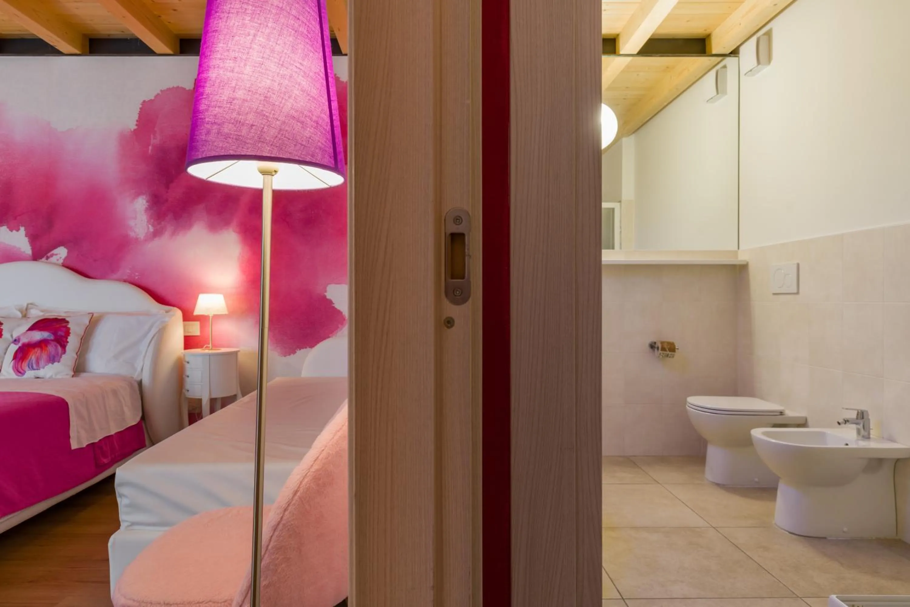 Bathroom, Bed in Giardino Giusti House & Court