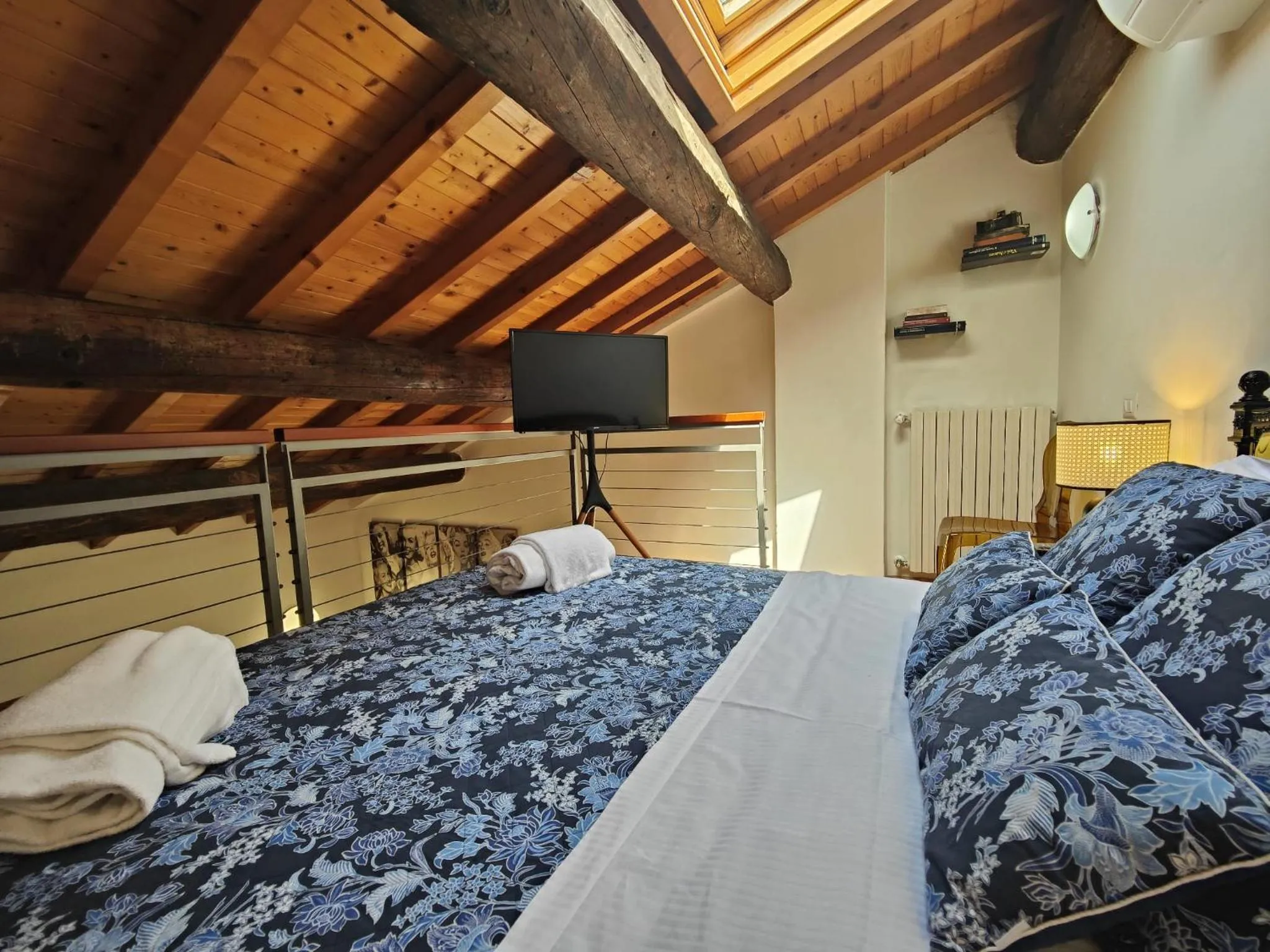 Bed in Giardino Giusti House & Court