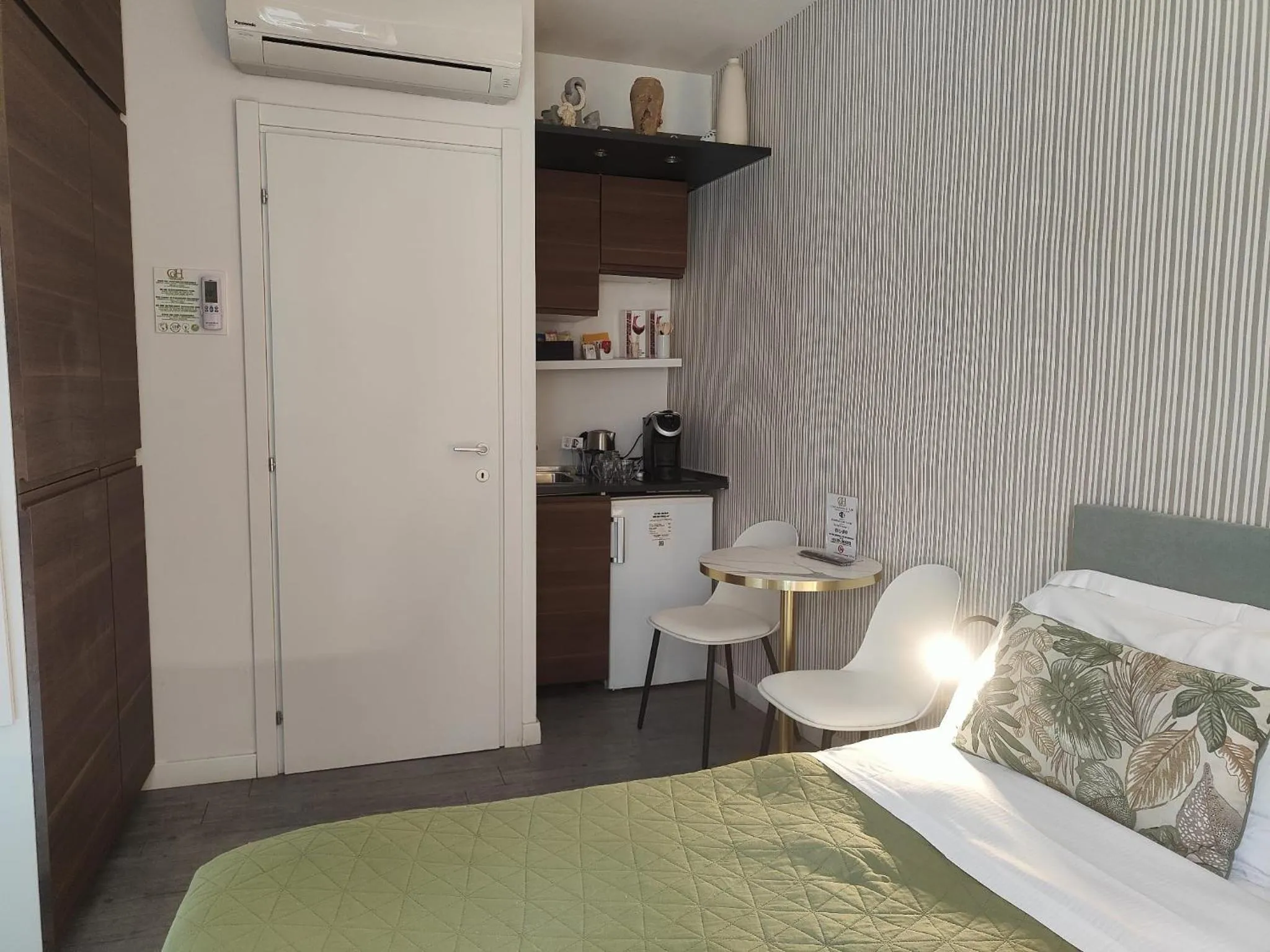 Photo of the whole room, Bed in Giardino Giusti House & Court