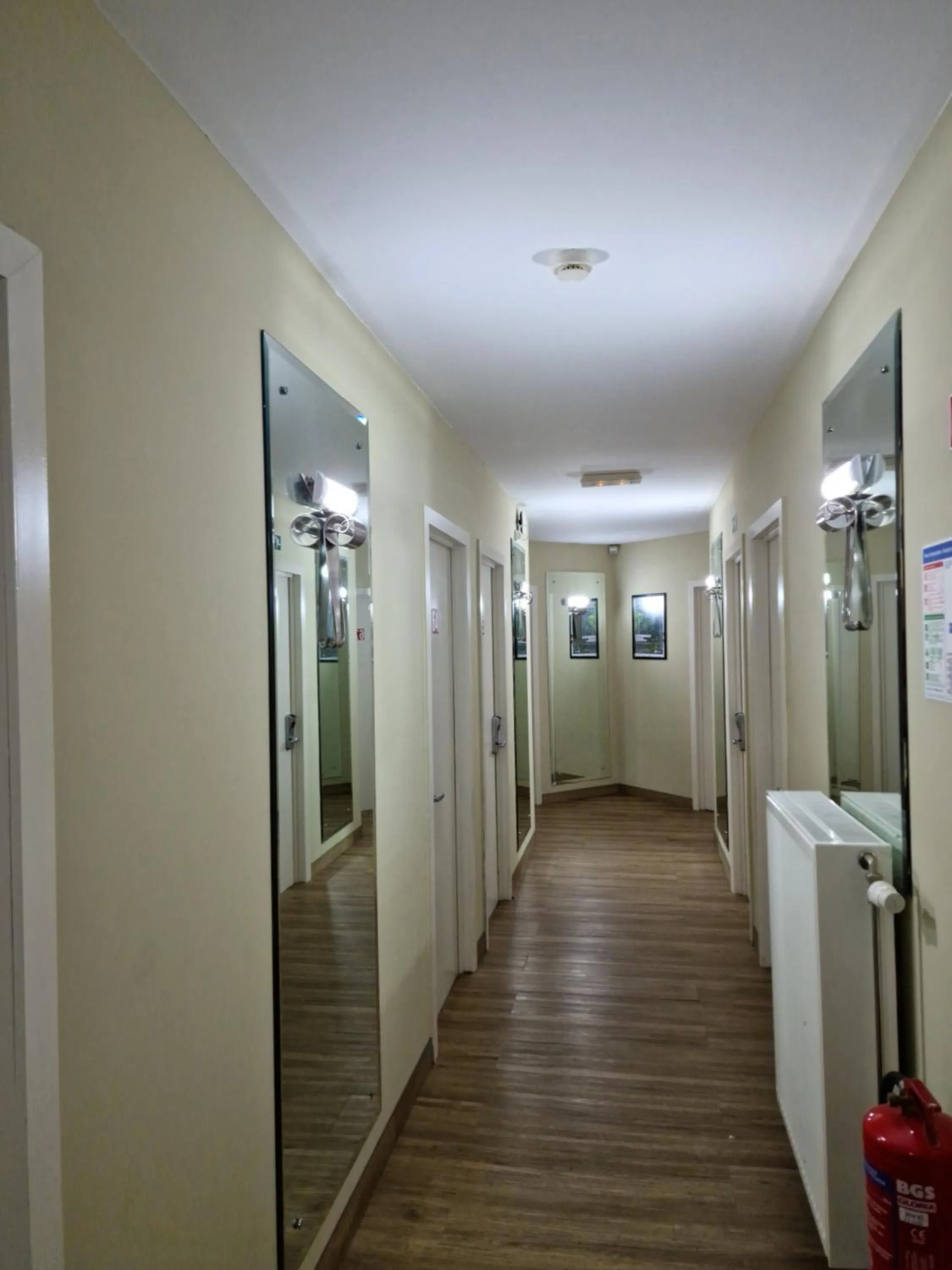 SKY APART HOTEL - Hotel EUROCAP