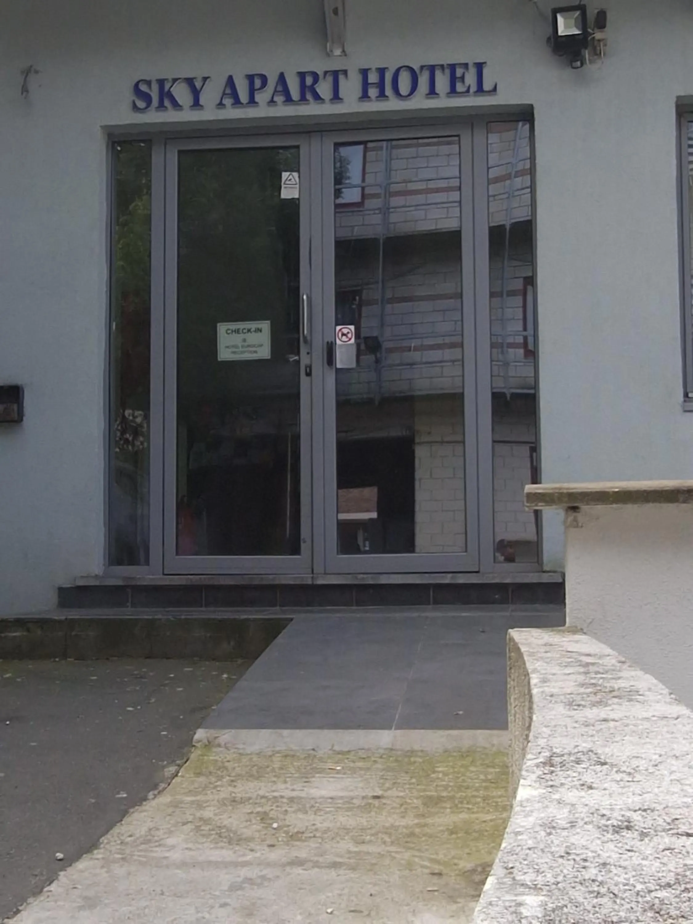 SKY APART HOTEL - Hotel EUROCAP