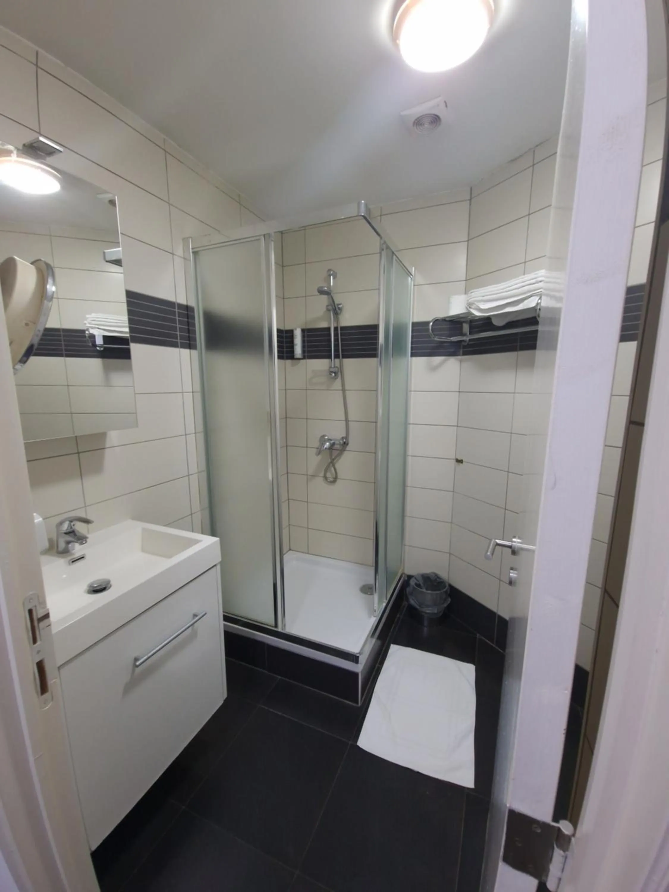 SKY APART HOTEL - Hotel EUROCAP