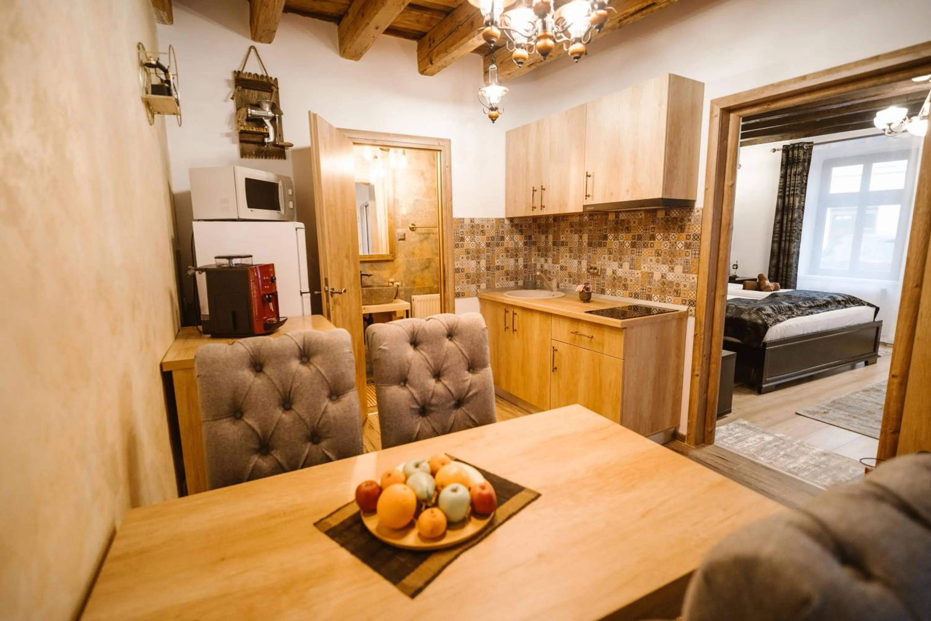 Kitchen or kitchenette, Bed in Hermannstadt House