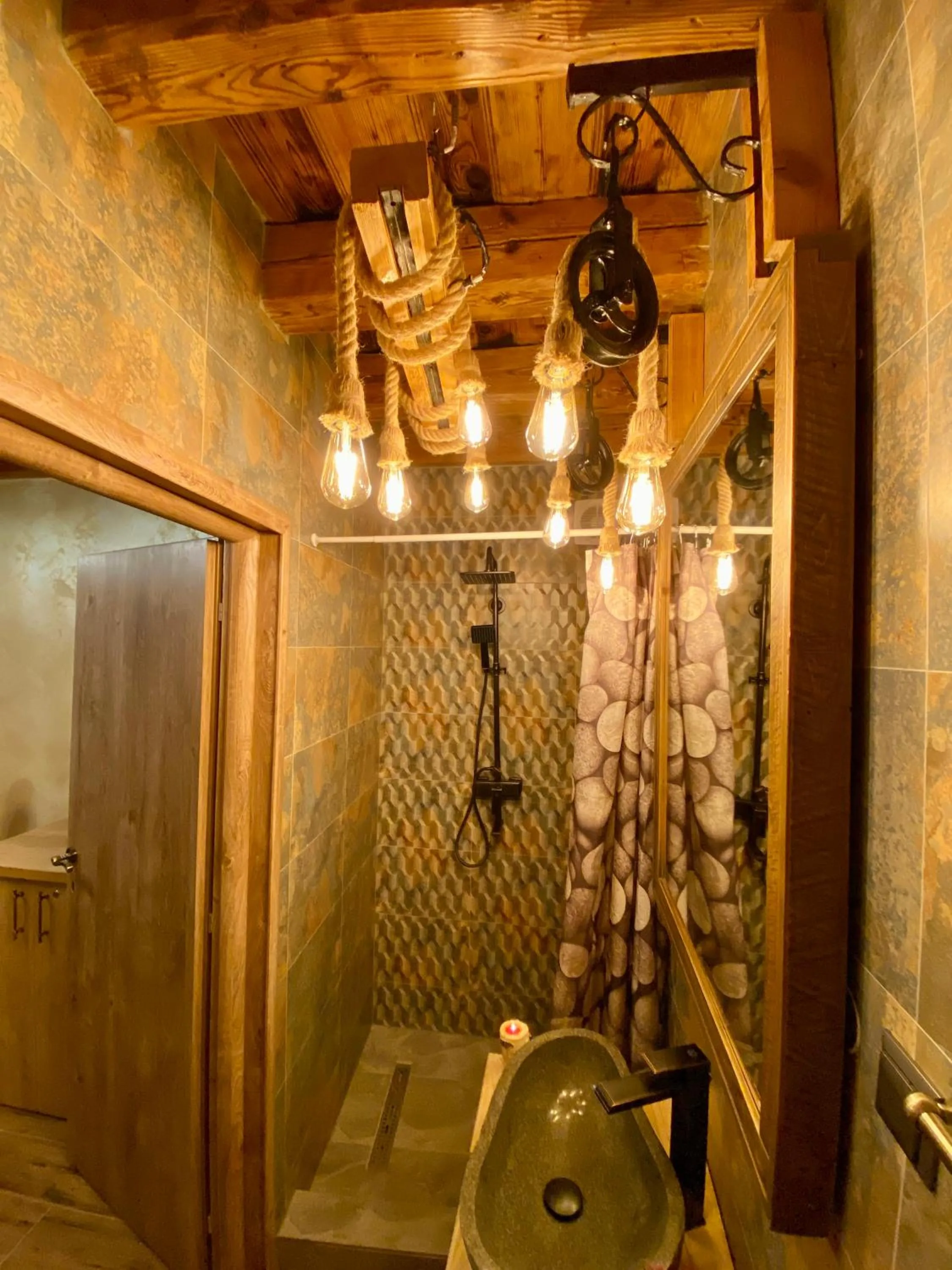 Shower in Hermannstadt House