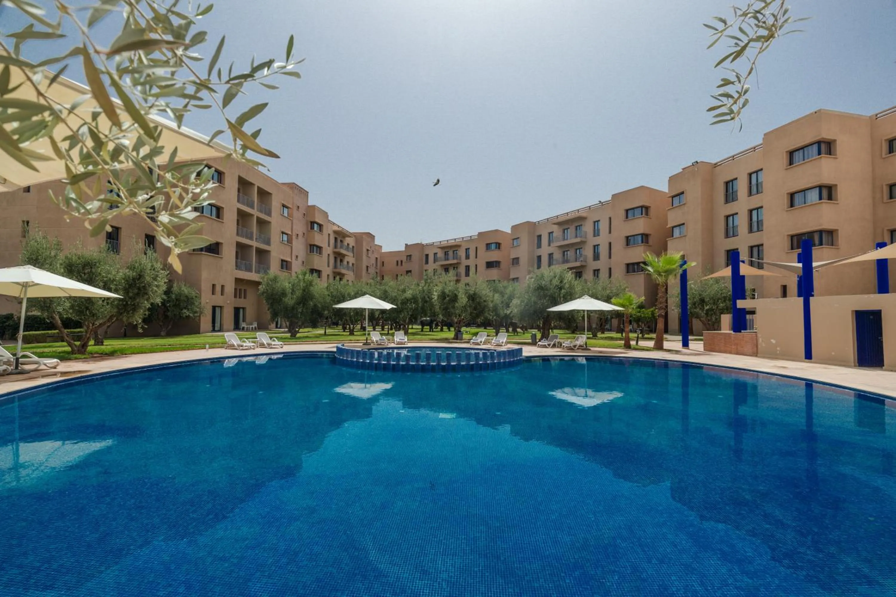 Swimming pool in Wazo Appart-Hôtel