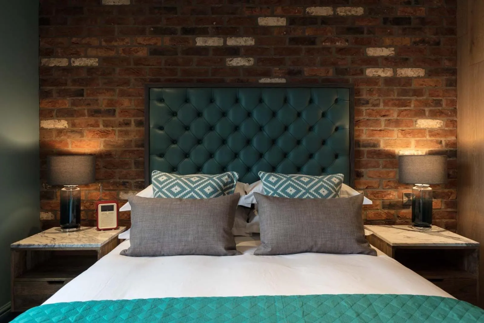 Photo of the whole room, Bed in The Driftwood Bexhill