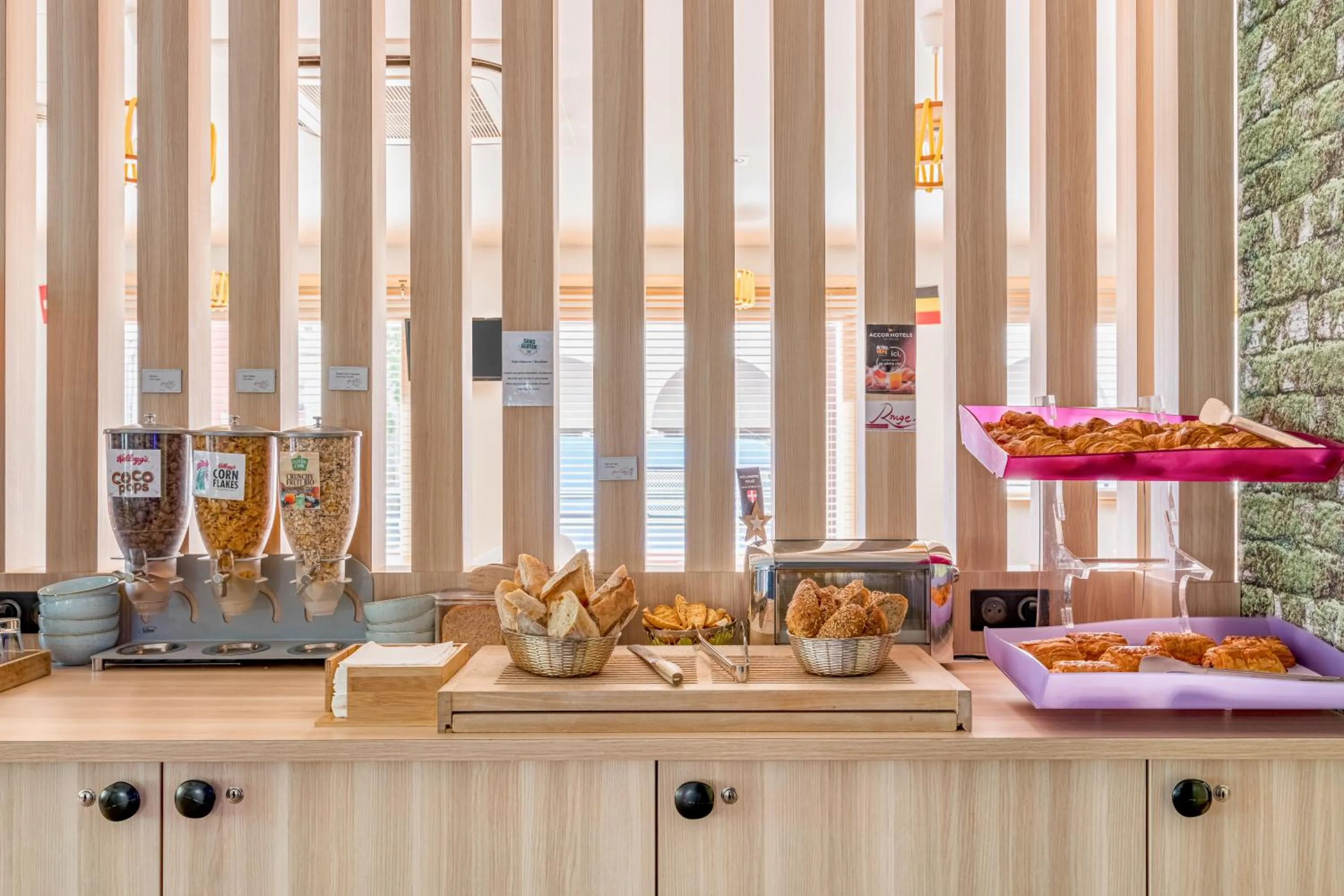 Buffet breakfast in ibis Styles Annecy Centre Gare