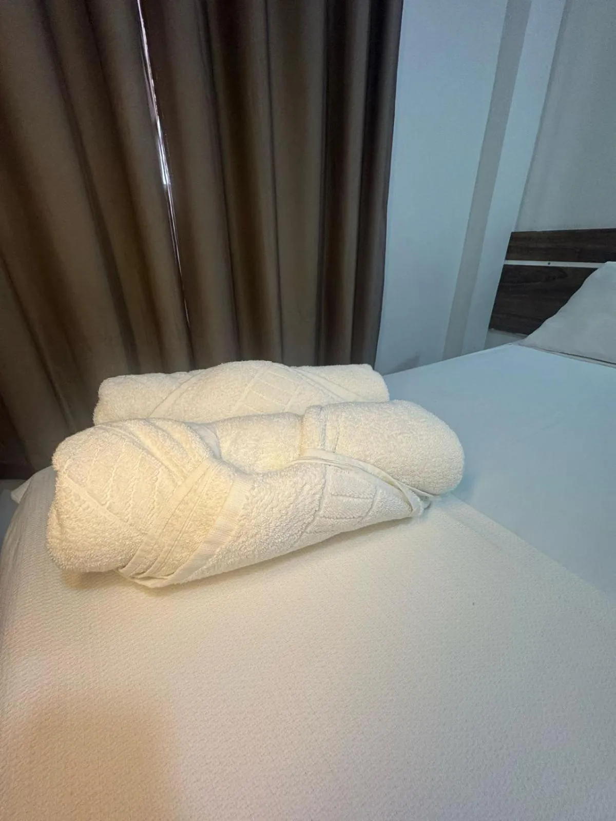 Bed in Schalom Hotel