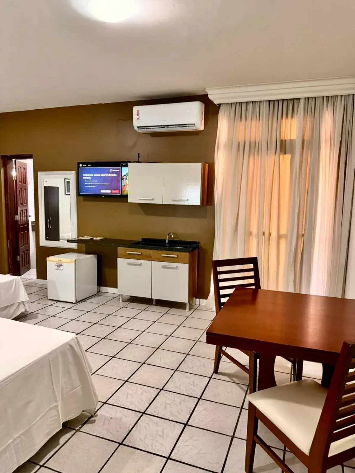 Deluxe Room in Schalom Hotel Deluxe Room in Schalom Hotel