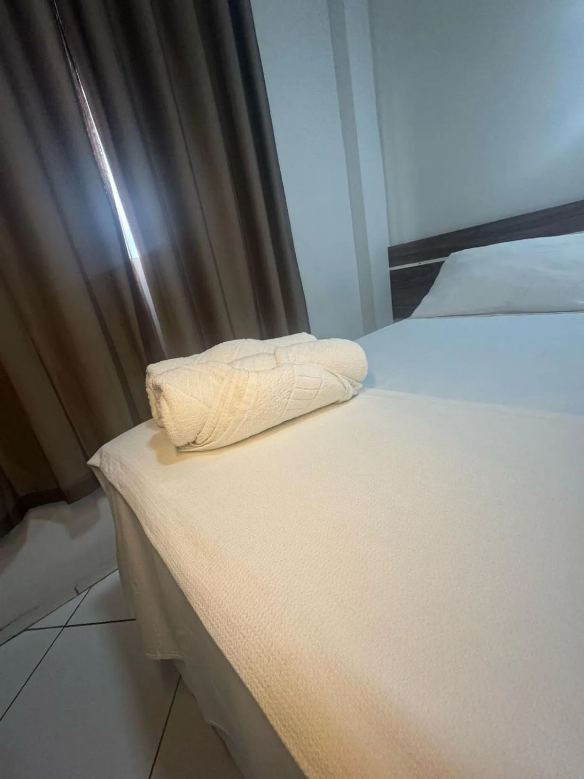 Bed in Schalom Hotel