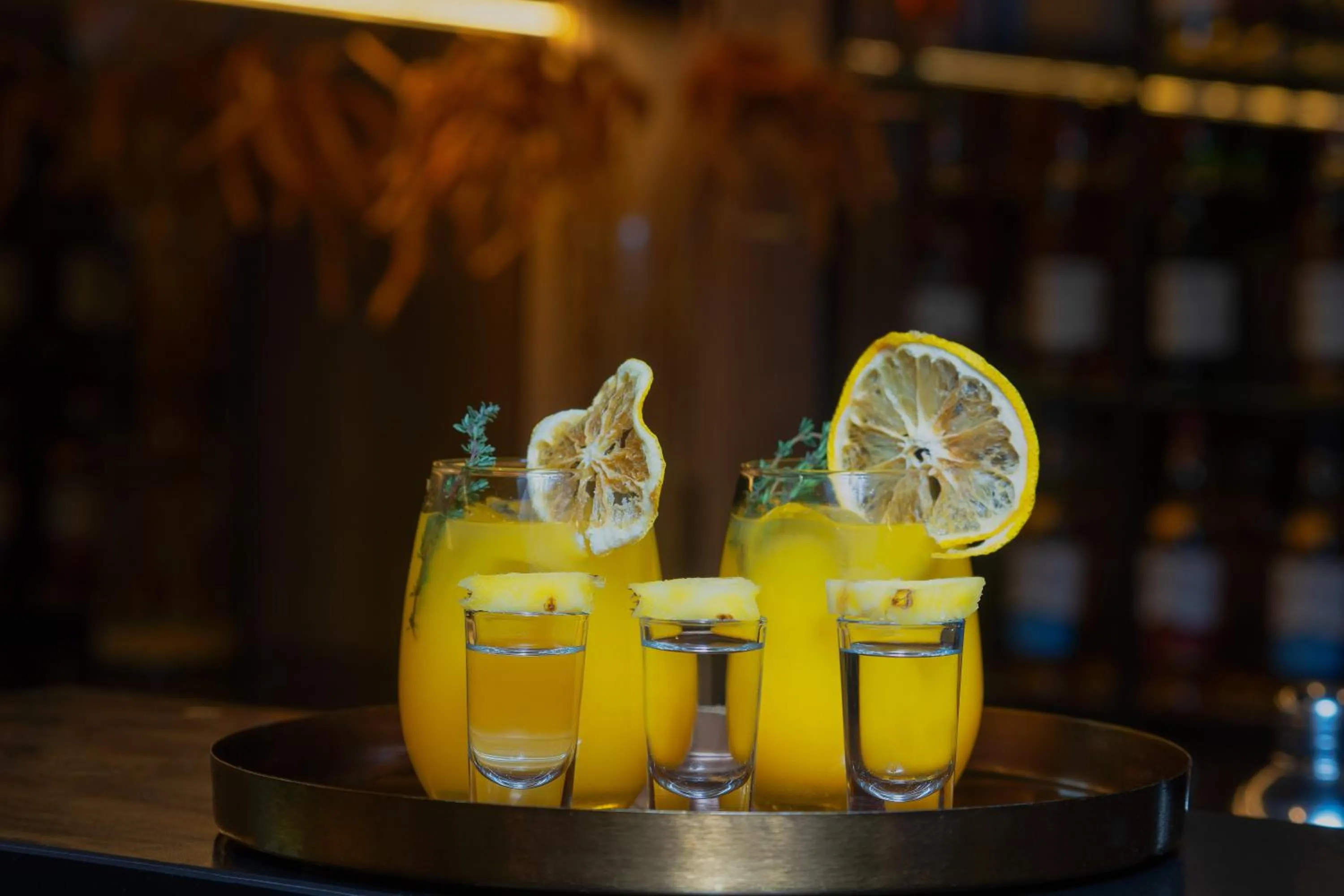 Lounge or bar in Q's Boutique Stay